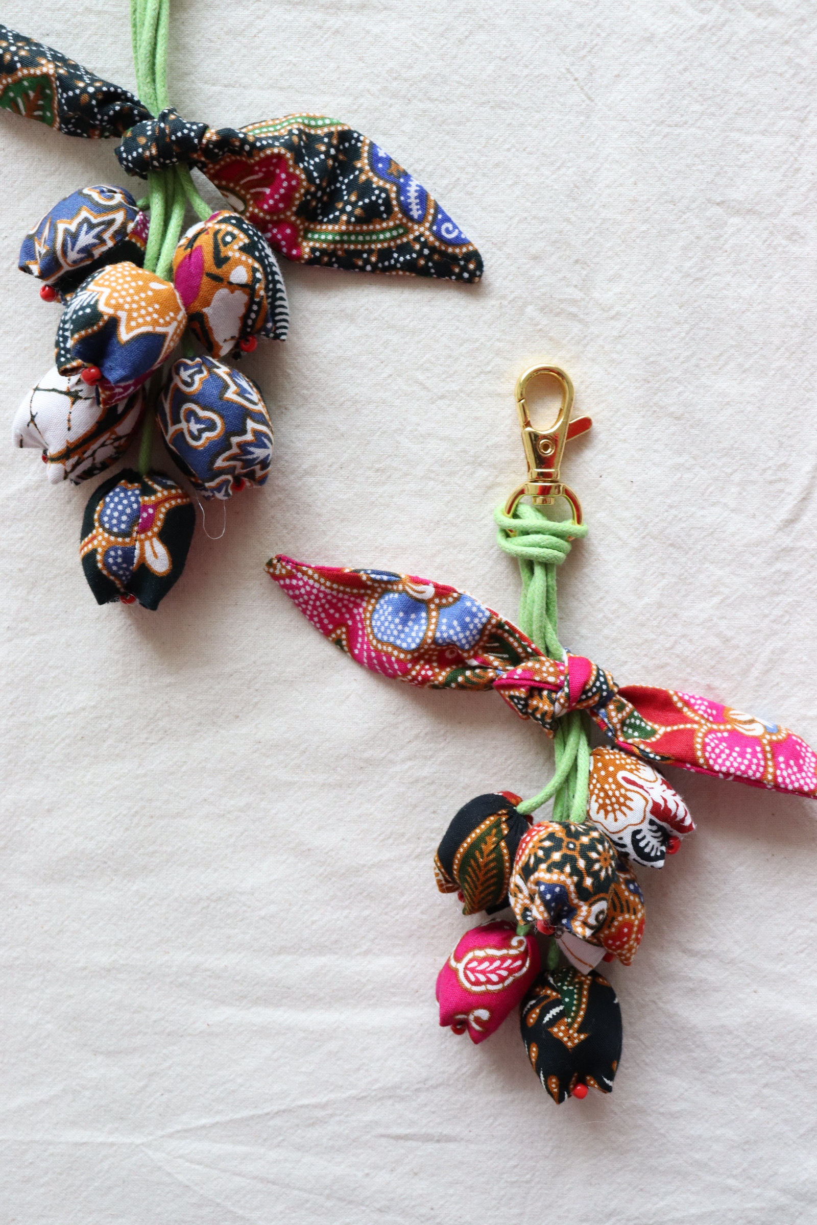 Bougainvillea Batik Keychain [Set of 2] - Maryam