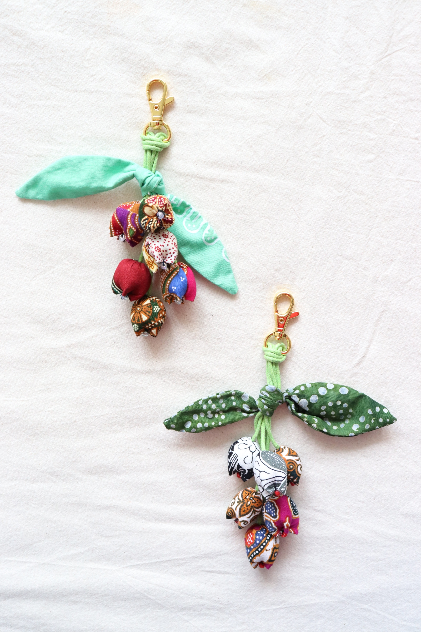 Bougainvillea Batik Keychain [Set of 2] - Fatin