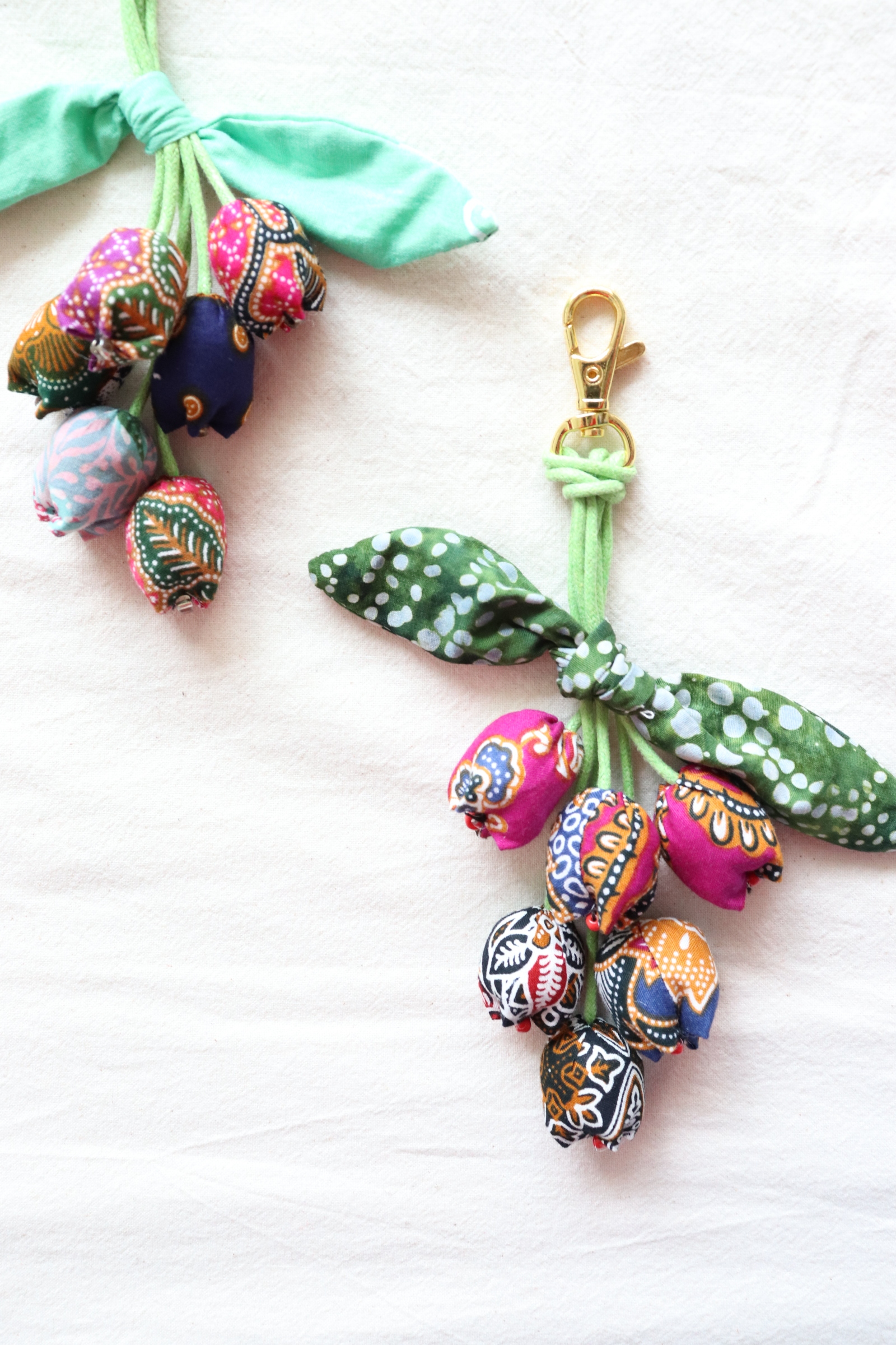 Bougainvillea Batik Keychain [Set of 2] - Faizah