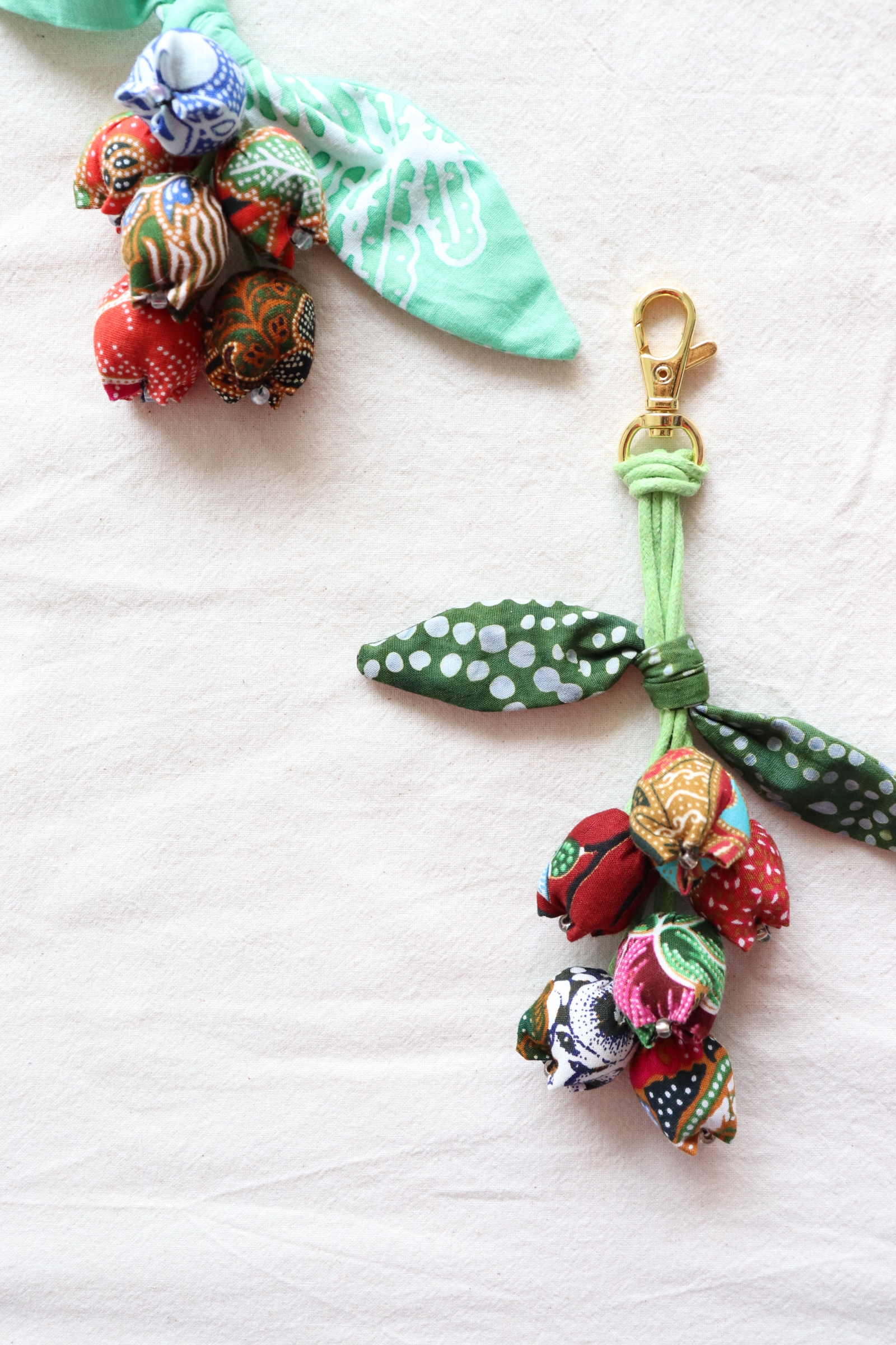 Bougainvillea Batik Keychain [Set of 2] - Eca