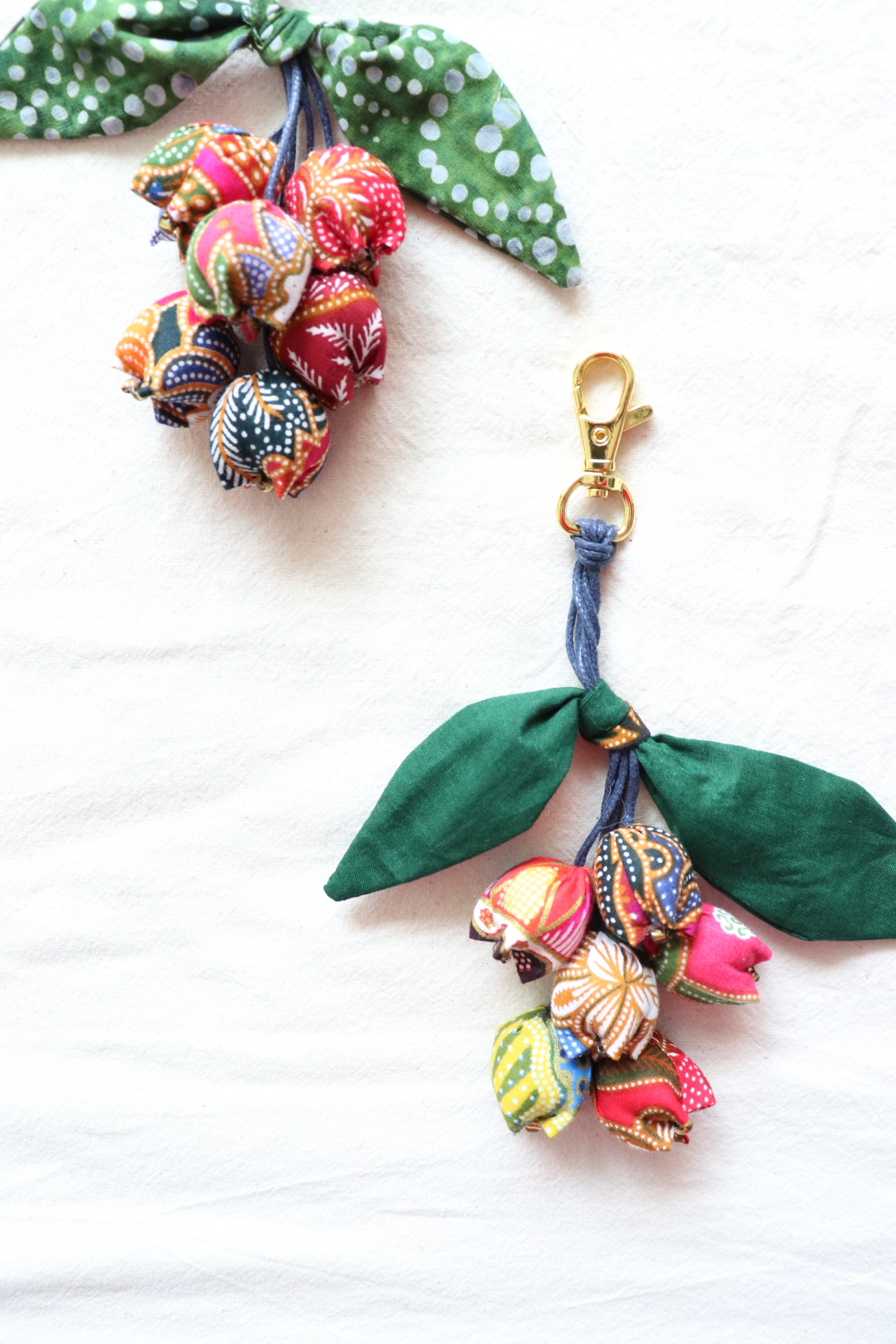Bougainvillea Batik Keychain [Set of 2] - Aini