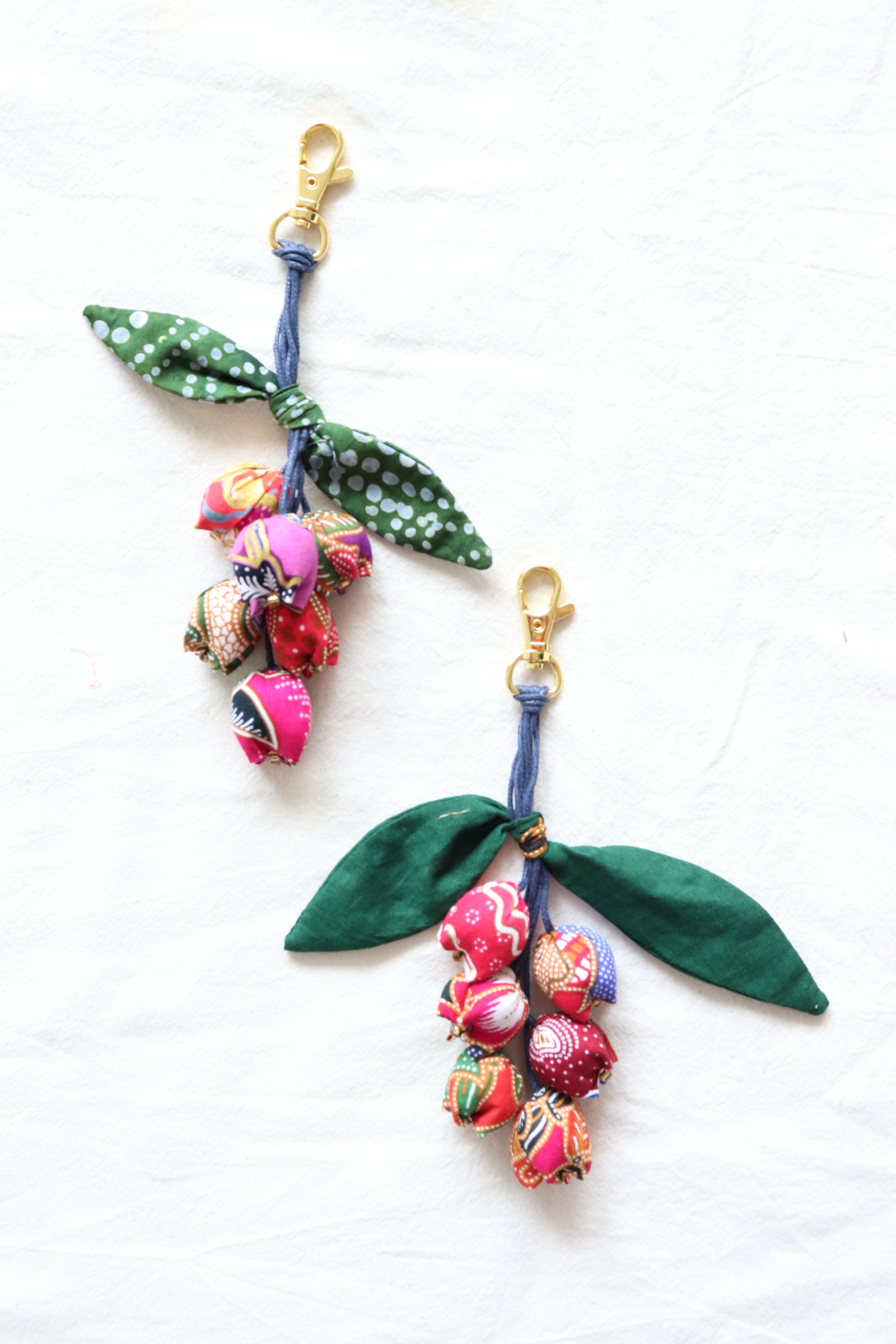 Bougainvillea Batik Keychain [Set of 2] - Azlina
