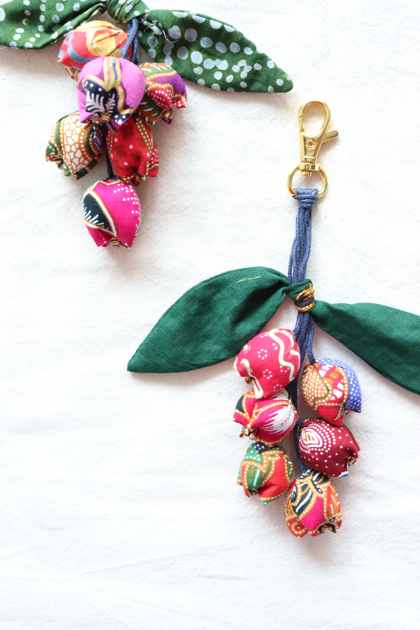 Bougainvillea Batik Keychain [Set of 2] - Azlina