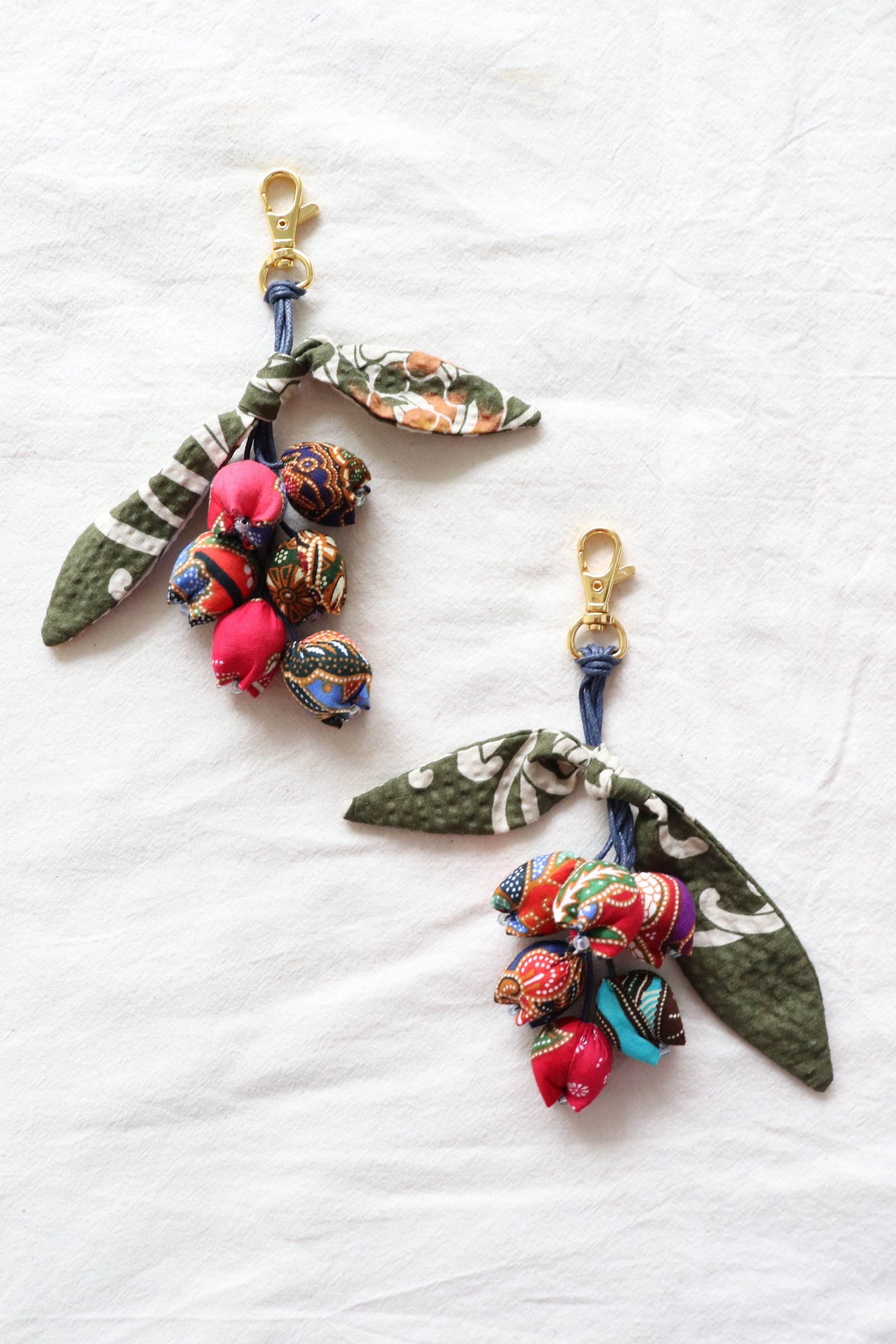 Bougainvillea Batik Keychain [Set of 2] - Zeti
