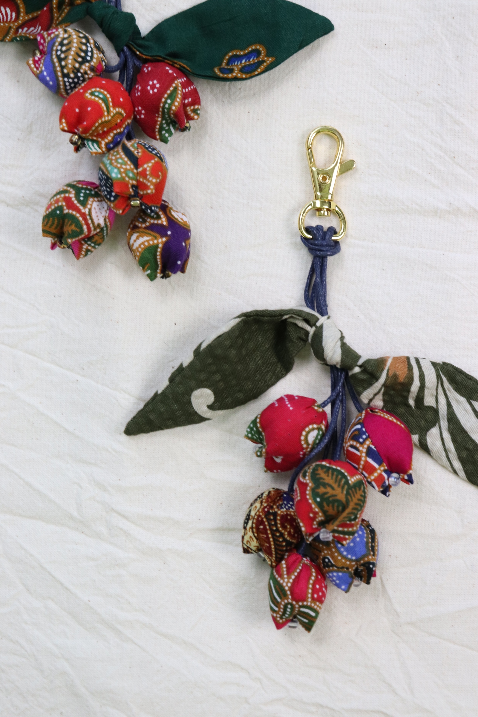 Bougainvillea Batik Keychain [Set of 2] - Zaini