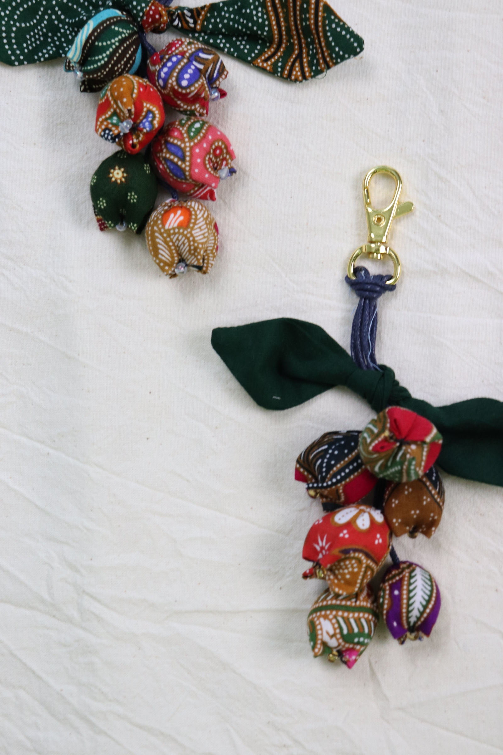 Bougainvillea Batik Keychain [Set of 2] - Mutiara