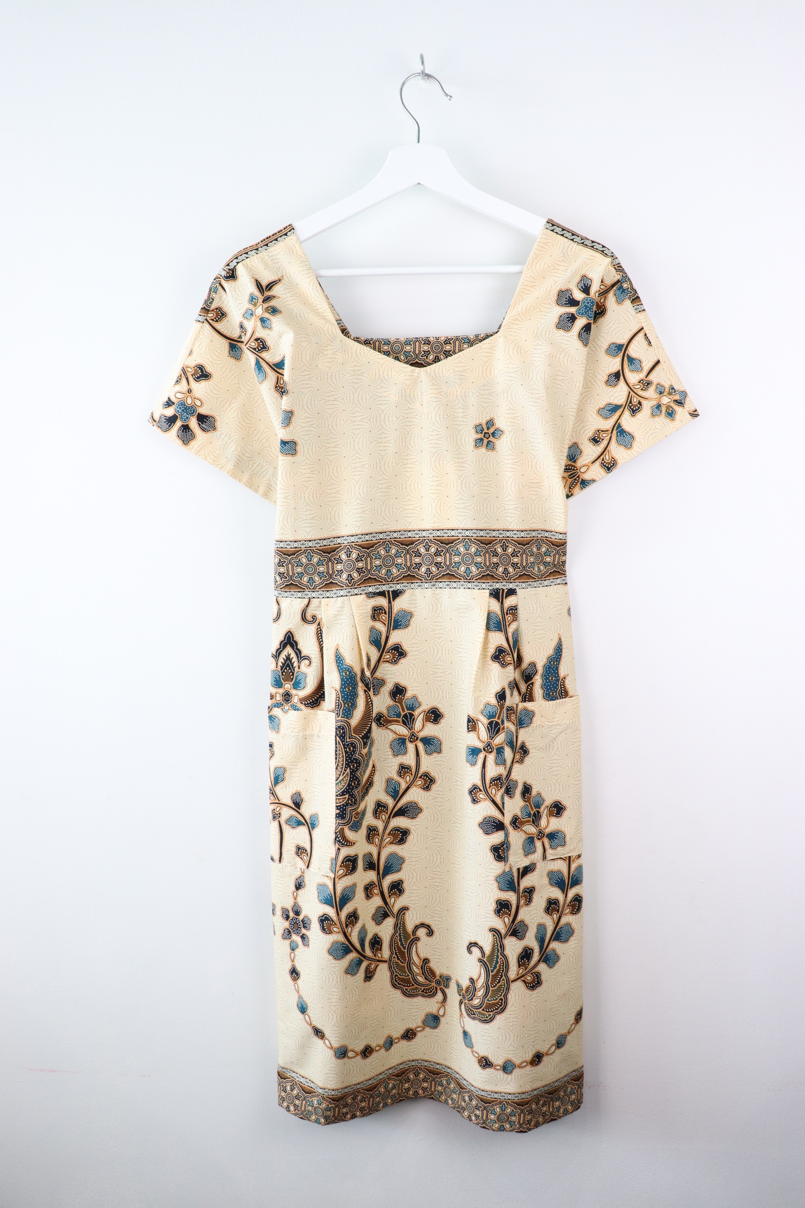 Sweetheart Dress - Roanna