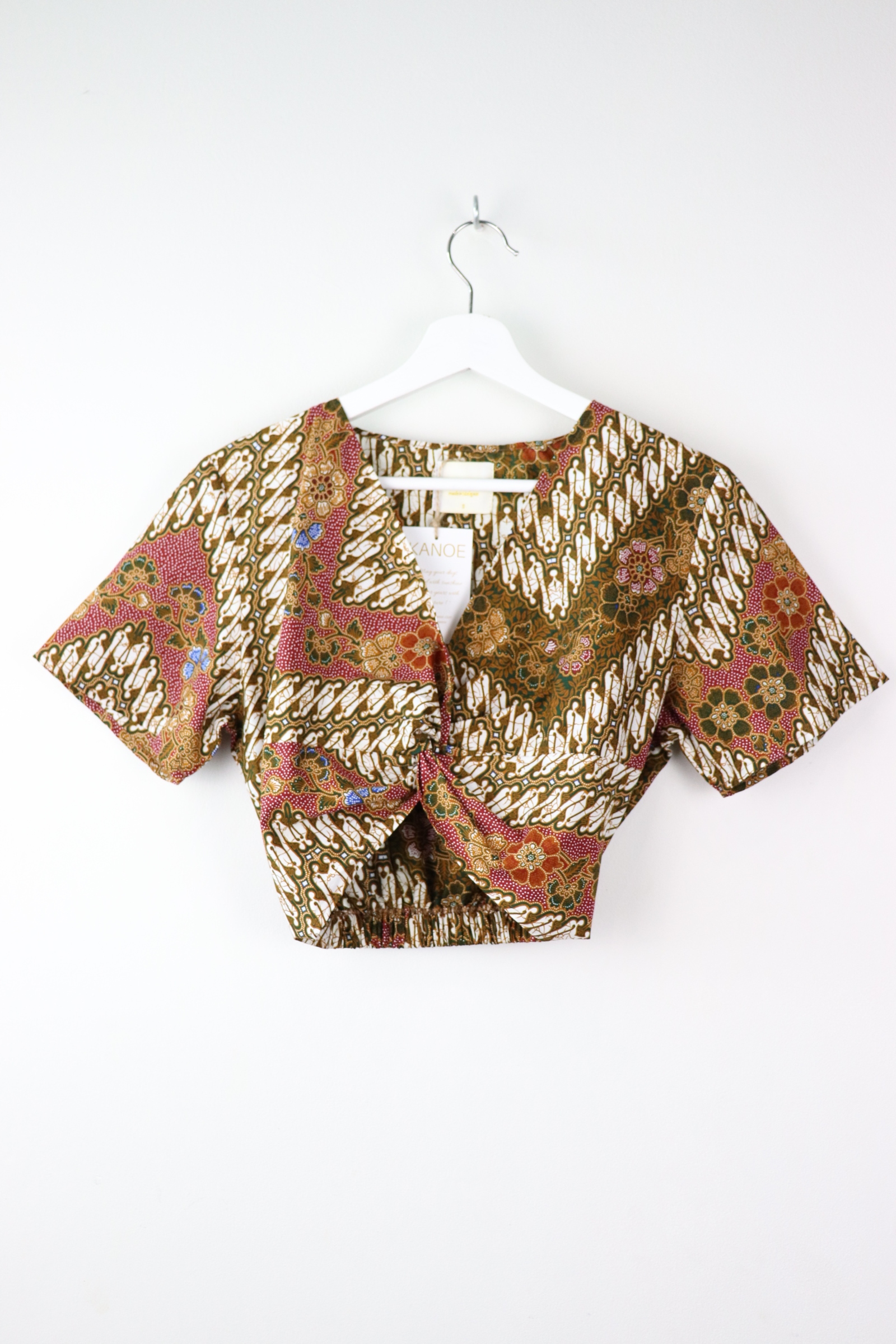 Twisted Front Batik Top - Marrakech Garden (Maroon)