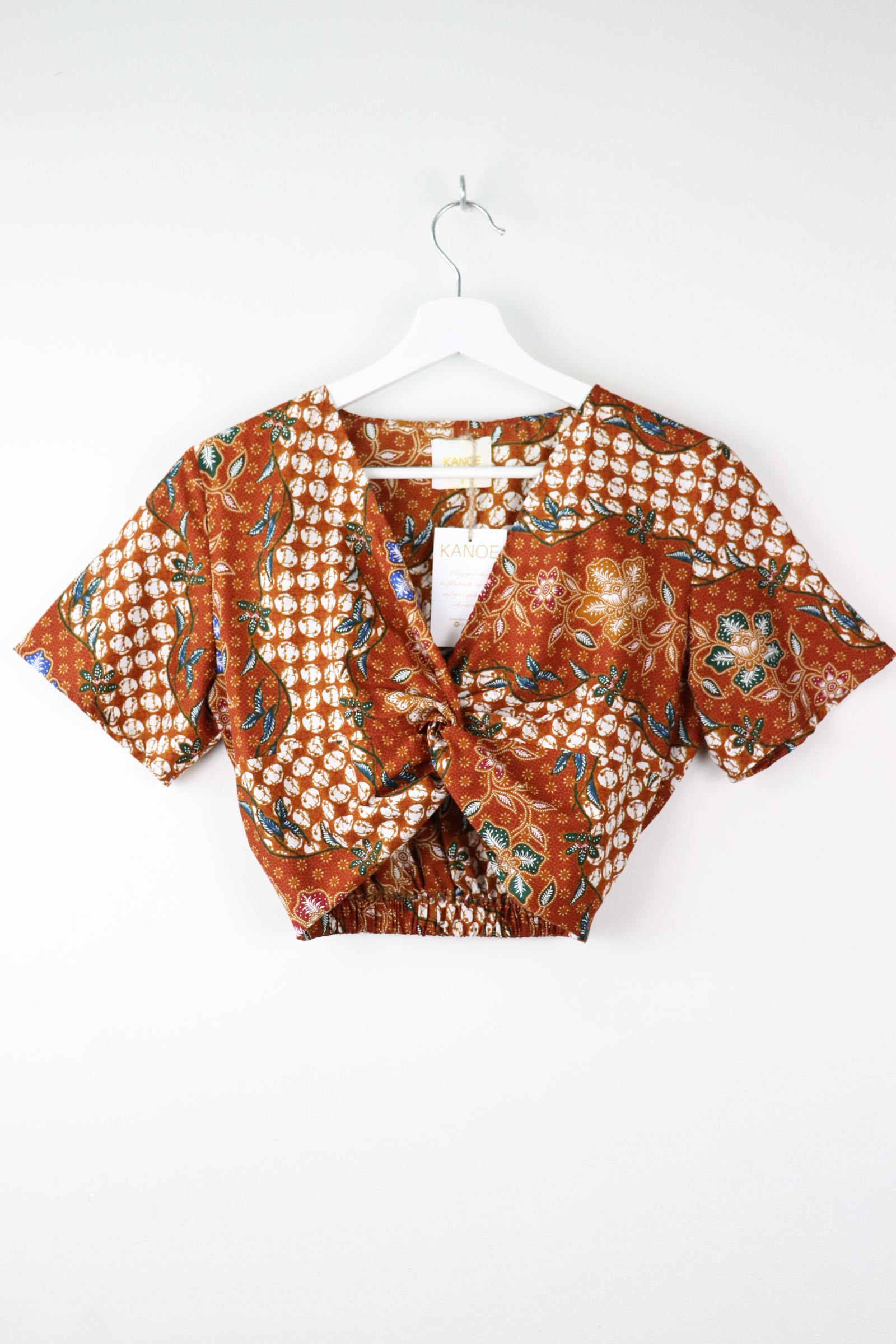 Twisted Front Batik Top - Walnut Wood (Auburn)