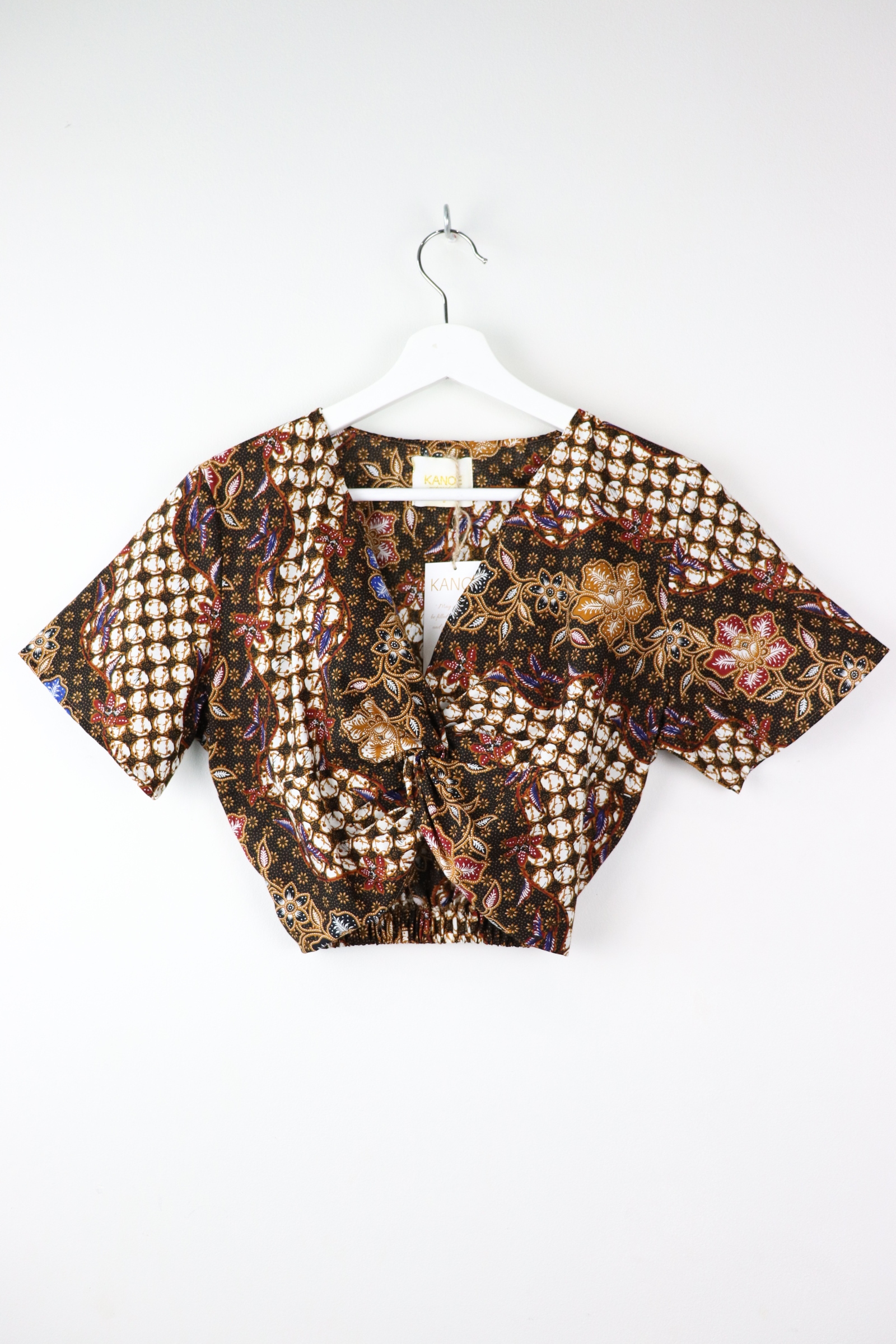 Twisted Front Batik Top - Walnut Wood (Black)