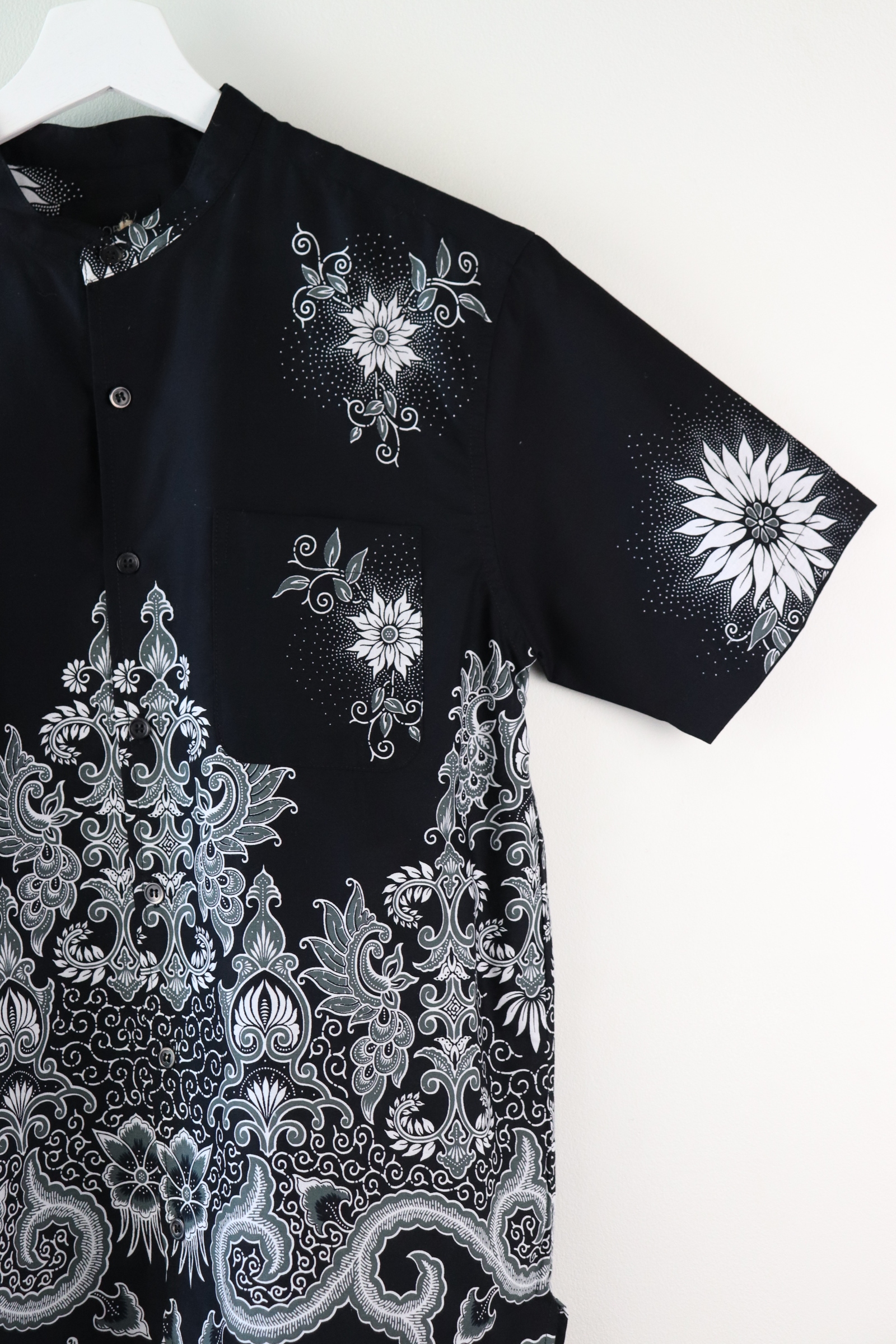 KANOEMEN Stand Collar Batik Shirt - Marte (S)
