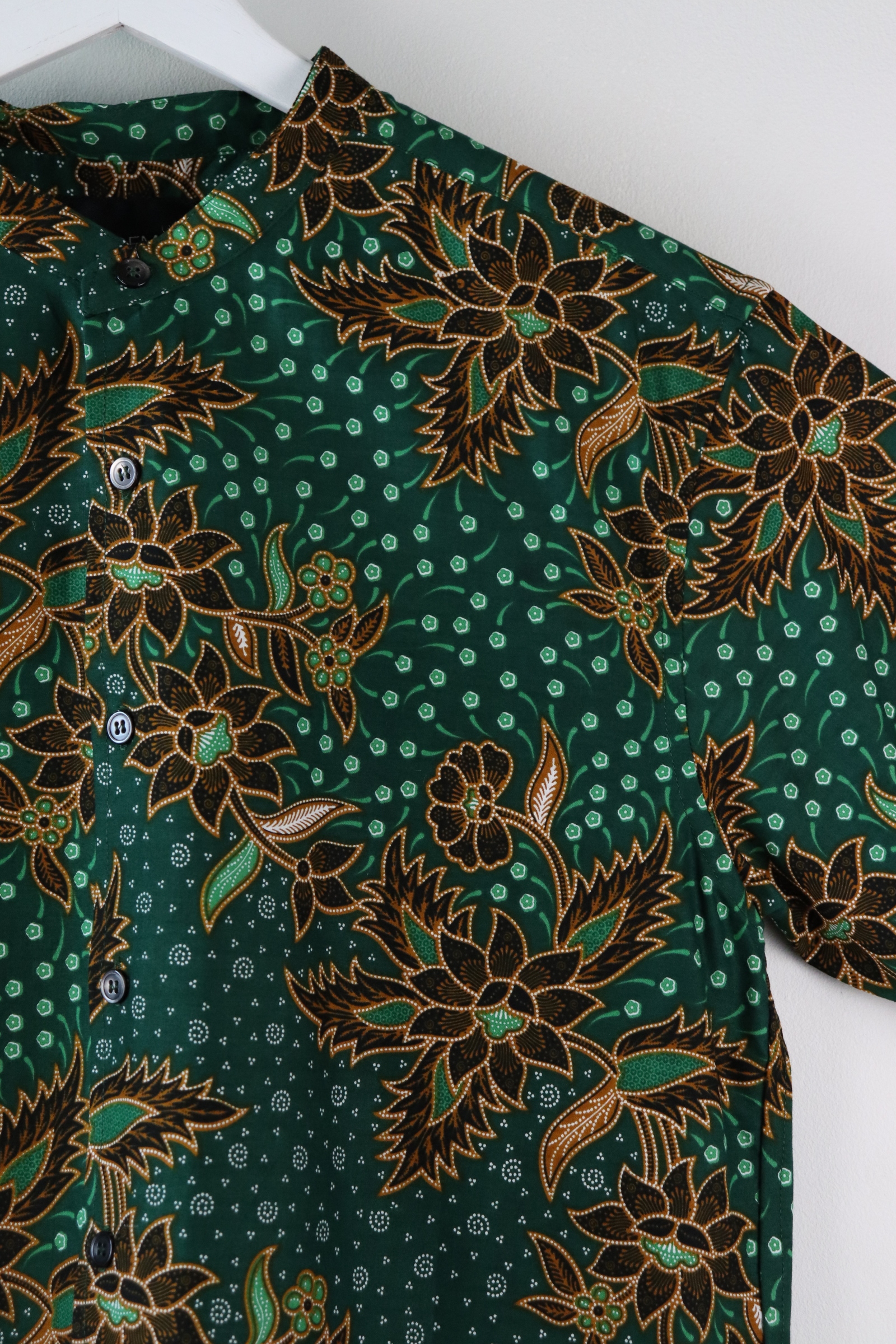 KANOEMEN Stand Collar Batik Shirt - Planta (S)