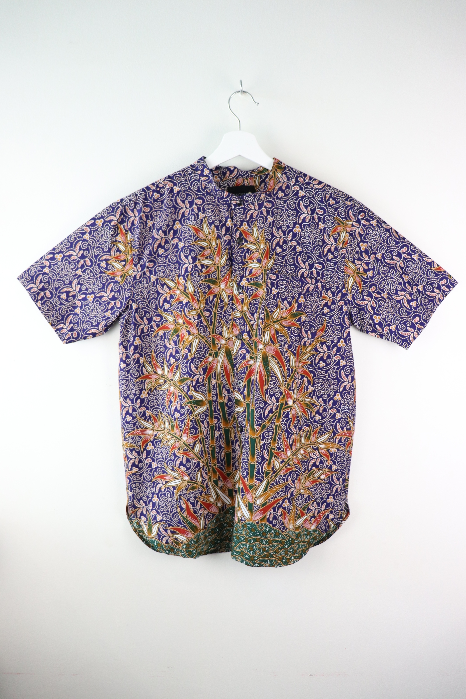 KANOEMEN Stand Collar Batik Shirt - Bambleu (M)