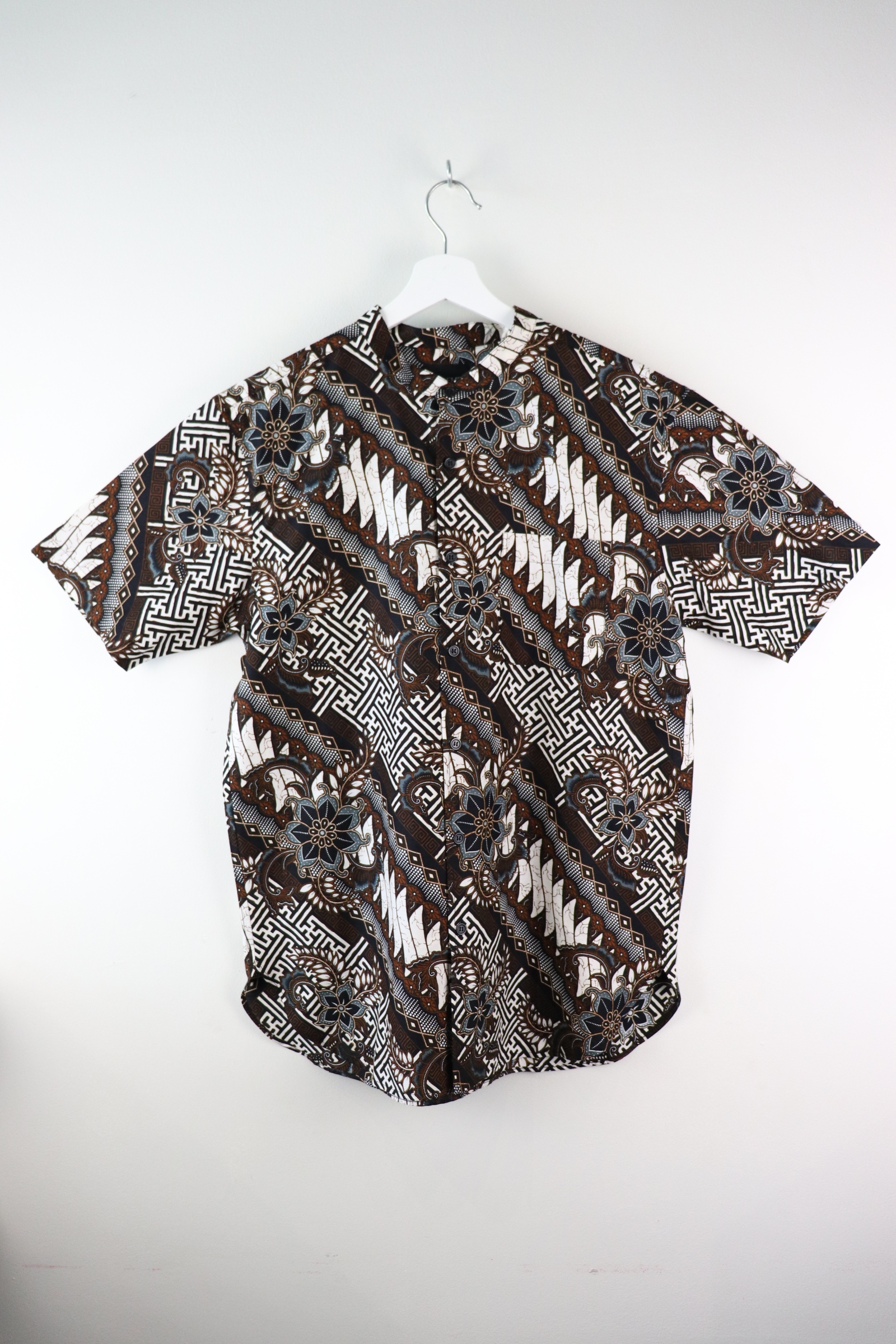 KANOEMEN Stand Collar Batik Shirt - Moonlight (L)