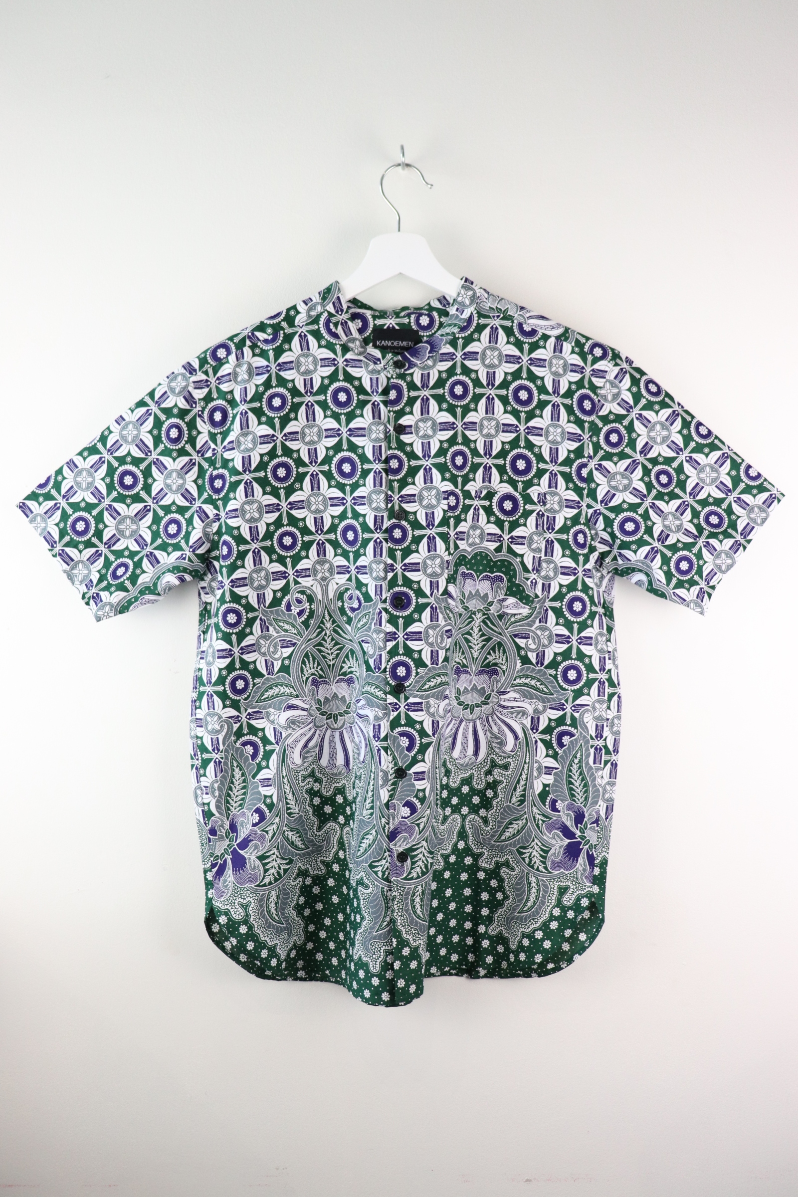 KANOEMEN Stand Collar Batik Shirt -Skylight (Green) (L)
