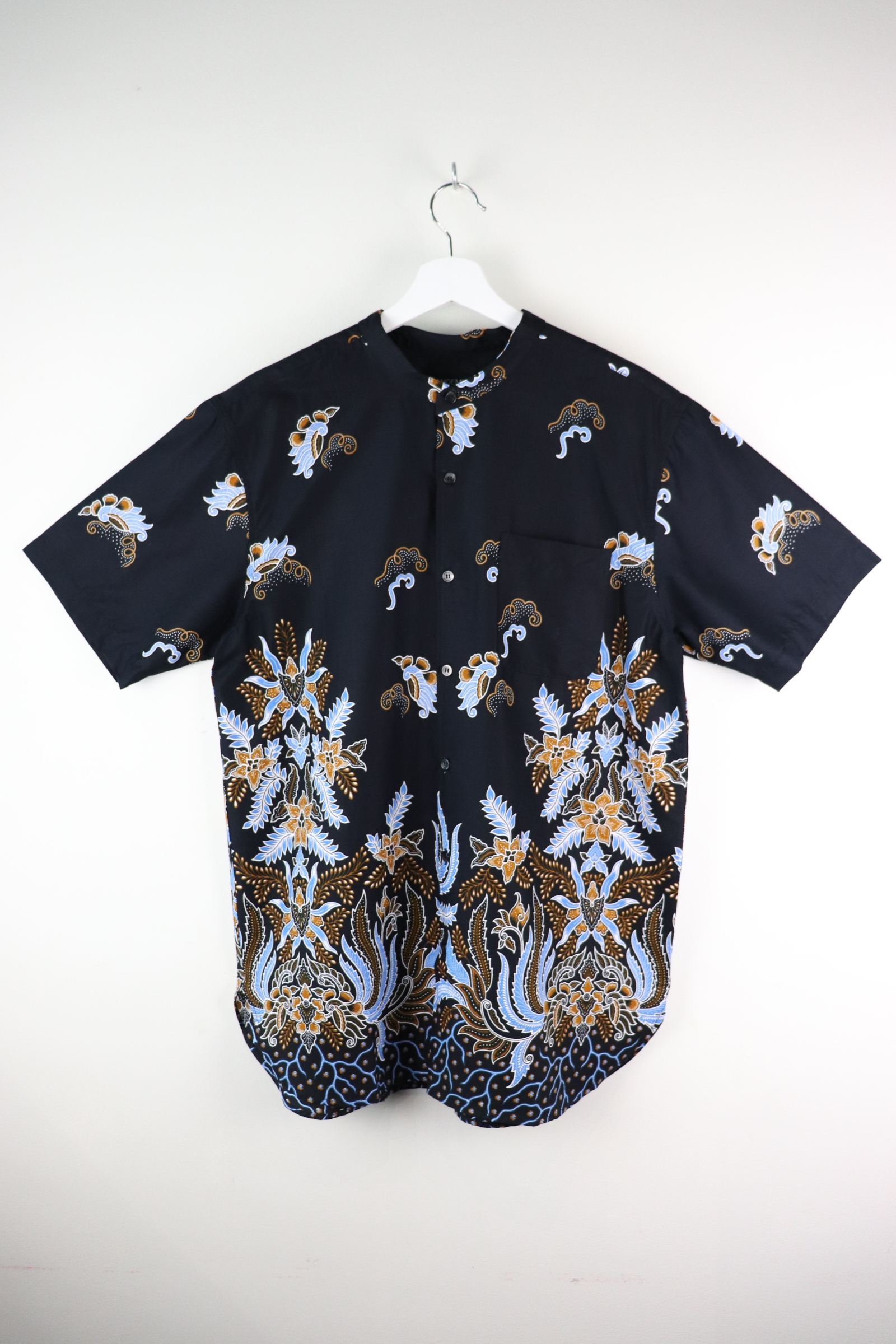 KANOEMEN Stand Collar Batik Shirt - Storm (Blue) (XL)