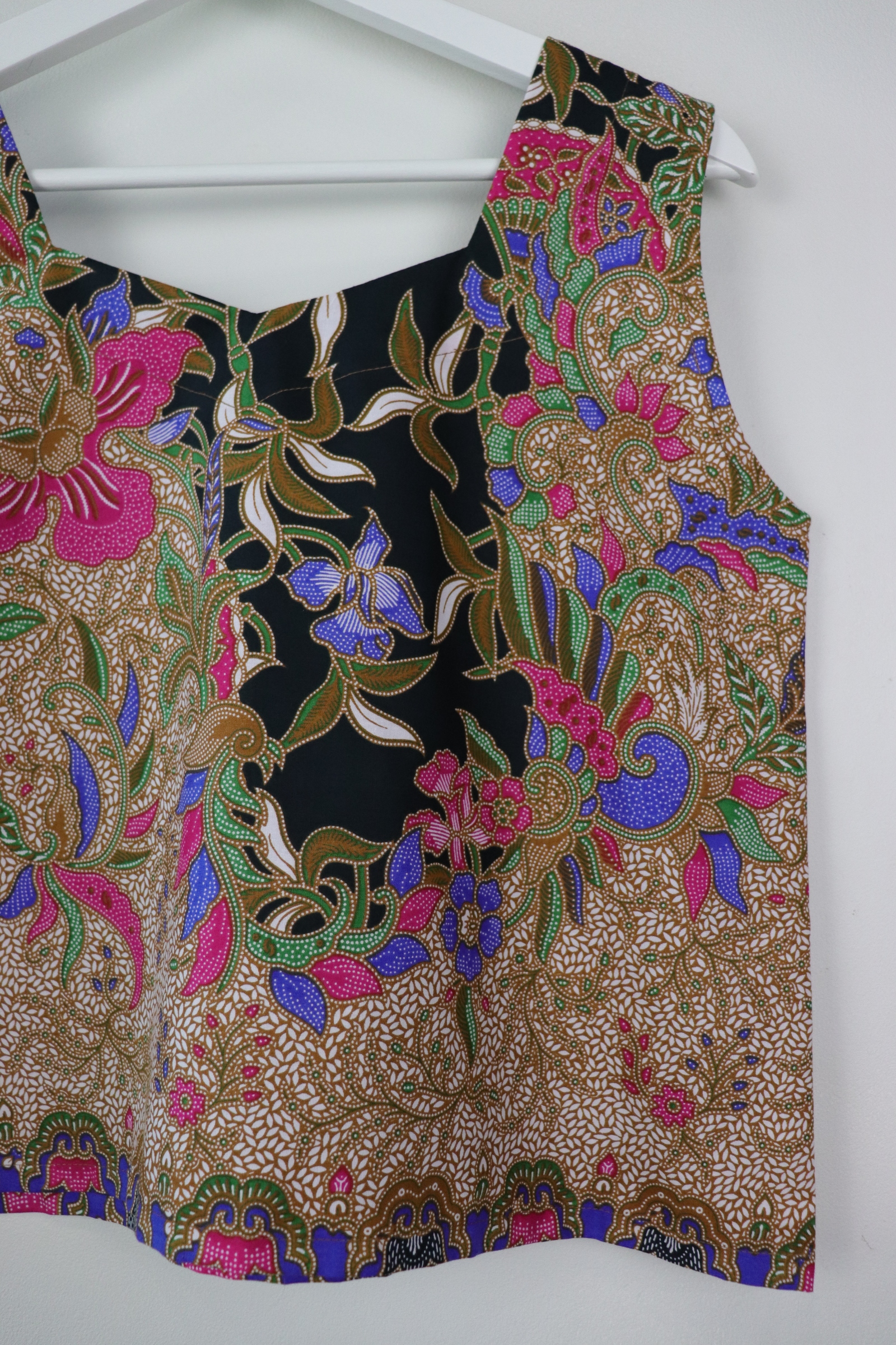 Sweetheart Batik Top - Midnight Escape