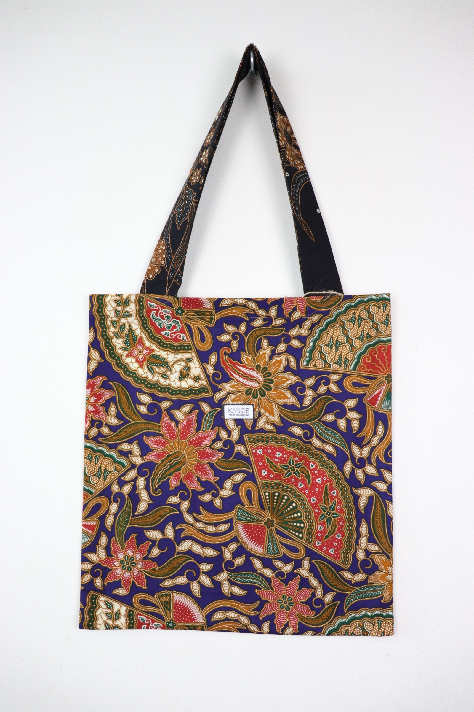 Batik Tote Bag (XL) - Queen