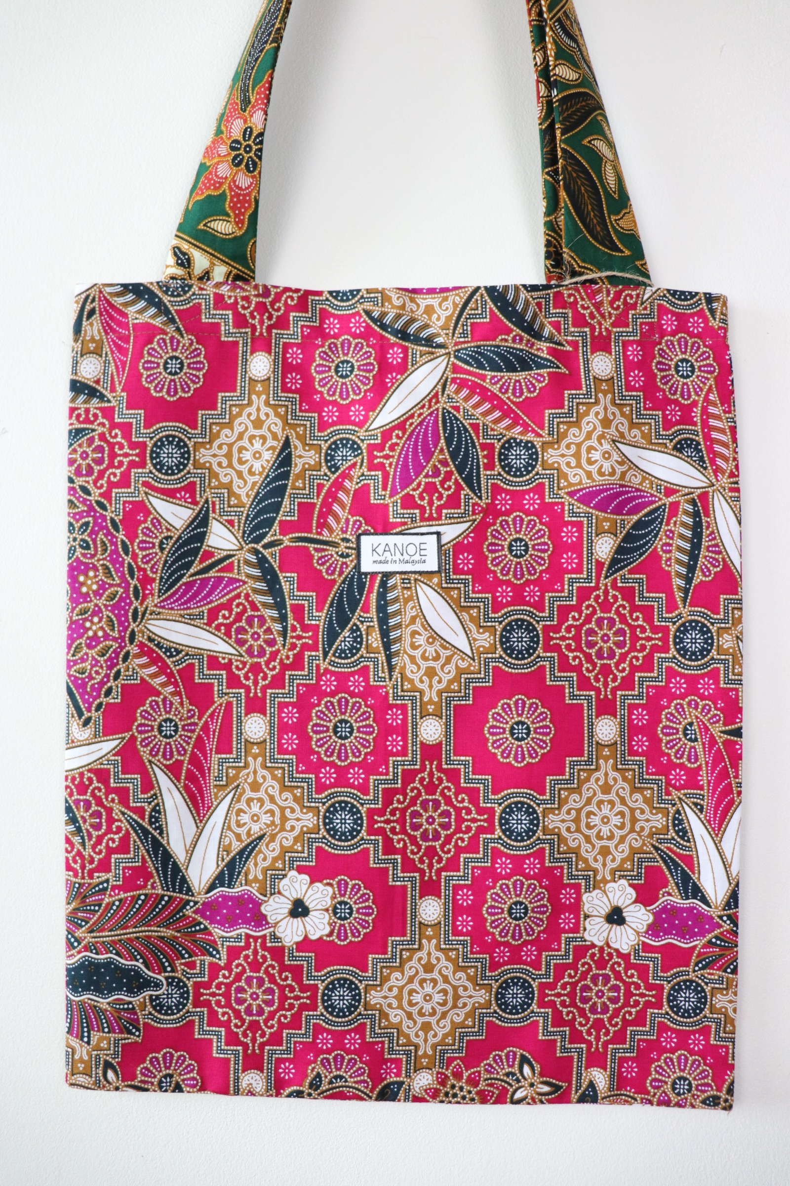Batik Tote Bag (M) - Nyonya (Fuchsia/ Black)