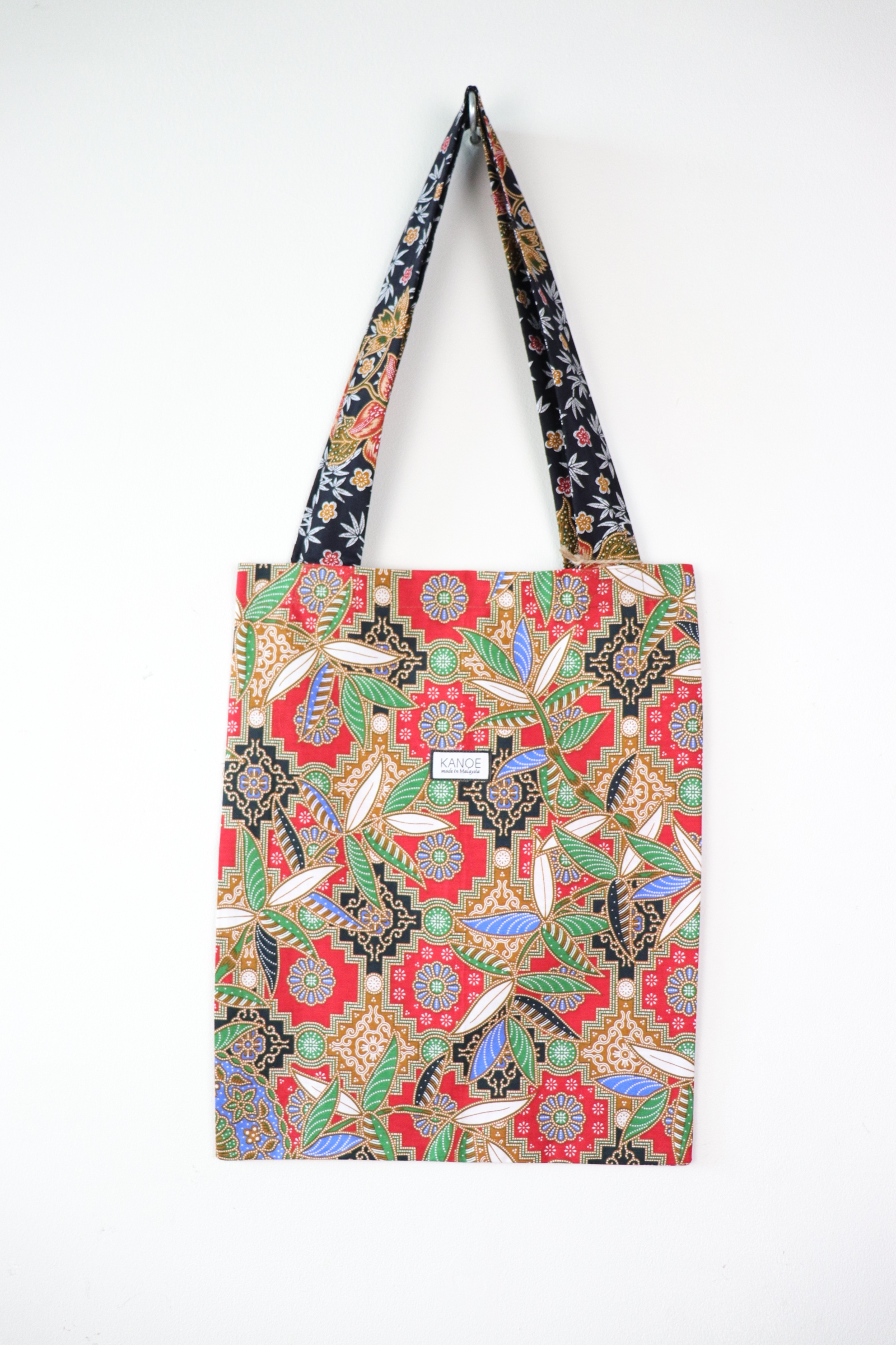 Batik Tote Bag (M) - Nyonya (Red/ Green)