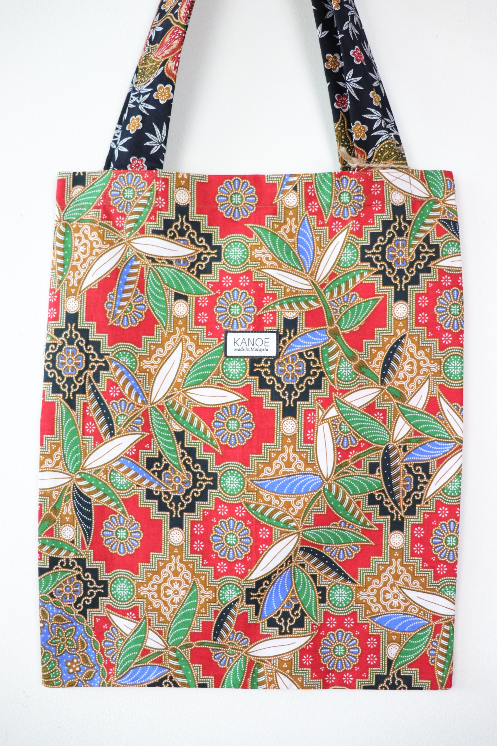 Batik Tote Bag (M) - Nyonya (Red/ Green)