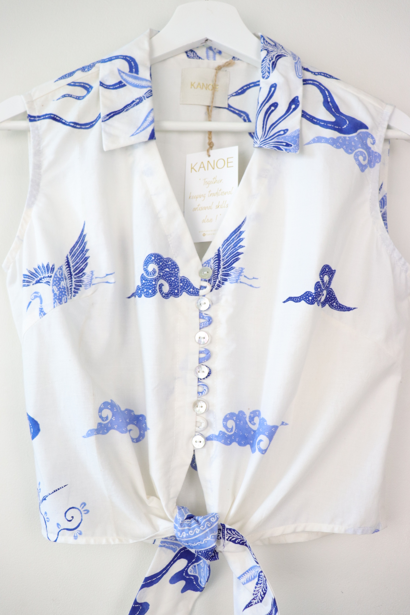 KANOE Classic Vintage Top - Porcelain Cloud ( Handstamped Batik )
