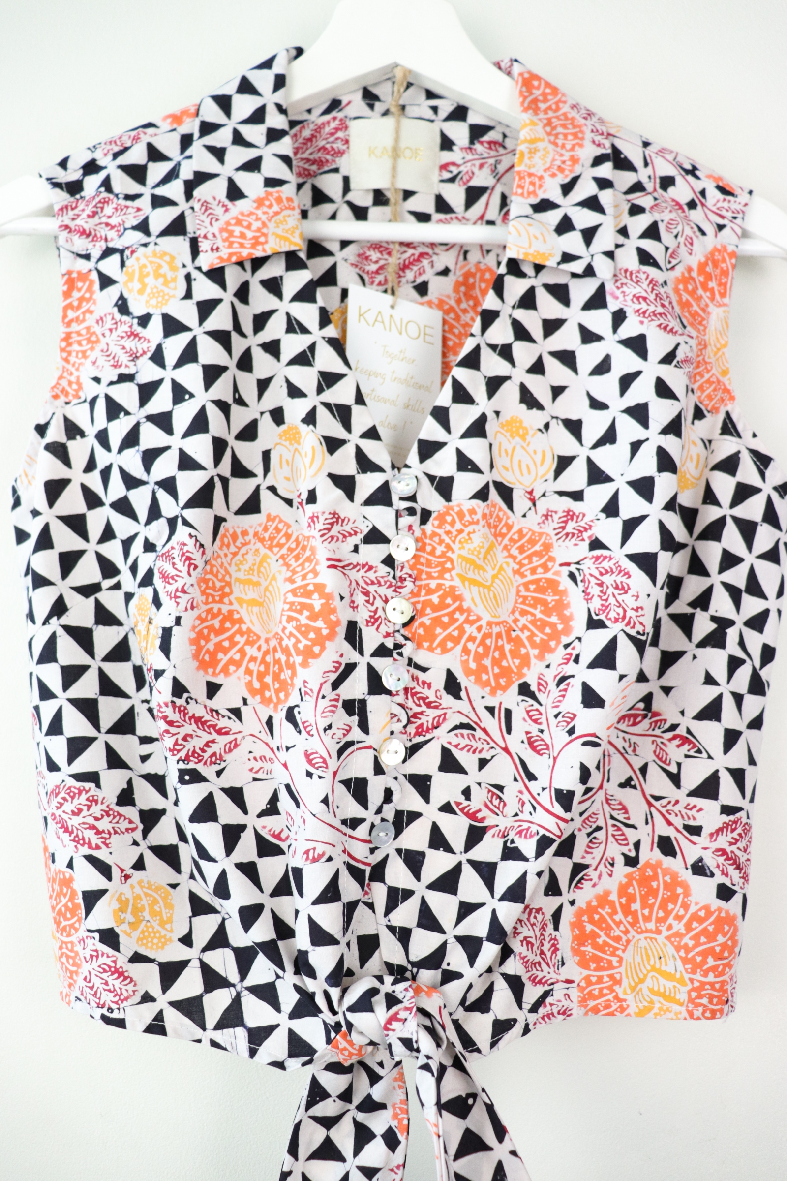 KANOE Classic Vintage Top - White Tiles ( Handstamped Batik )
