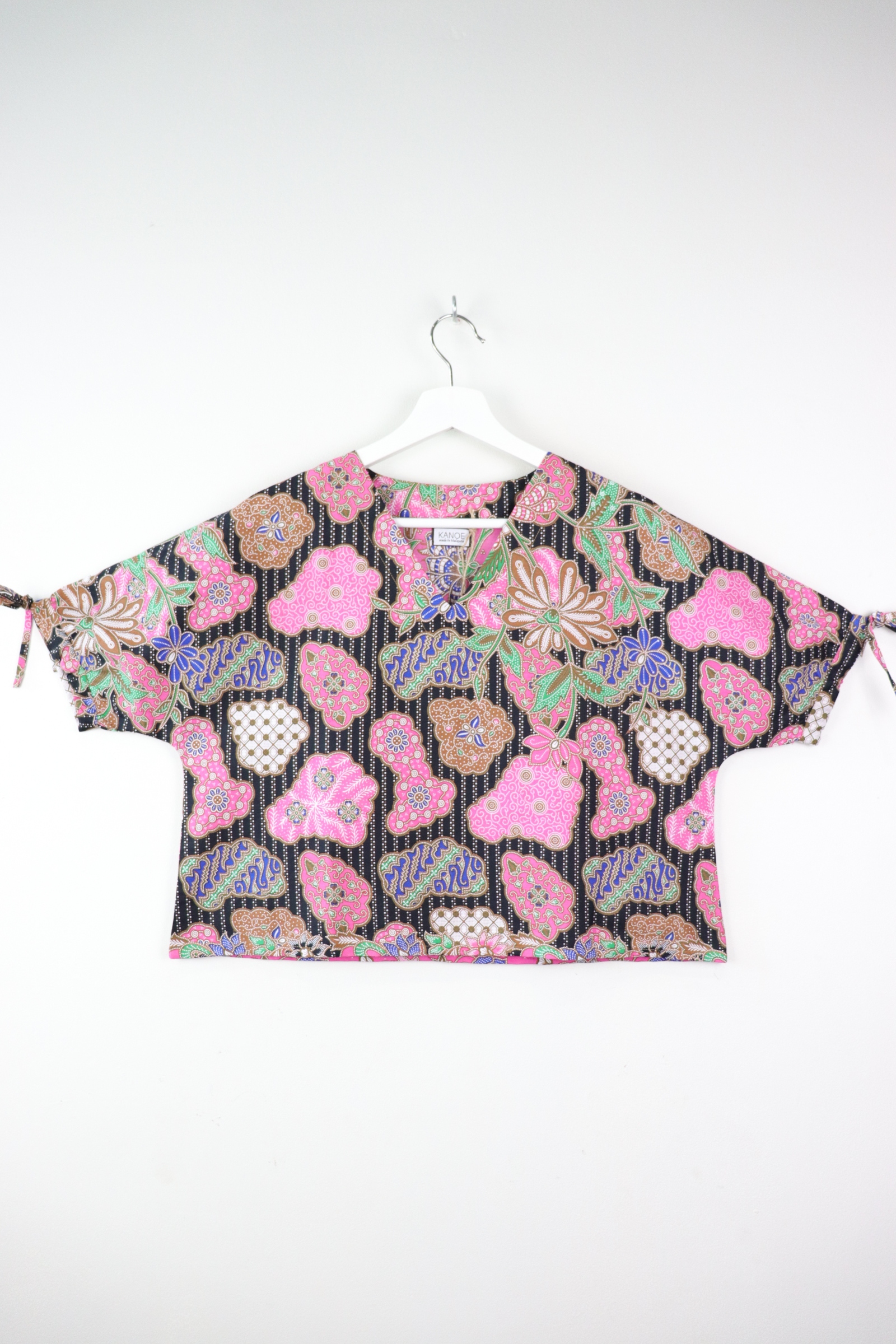 AveryDae Batik Top - Pulau
