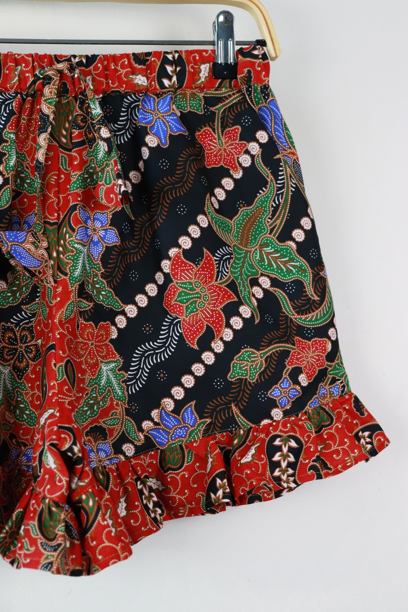 Batik Frou Shorts - Scarlett