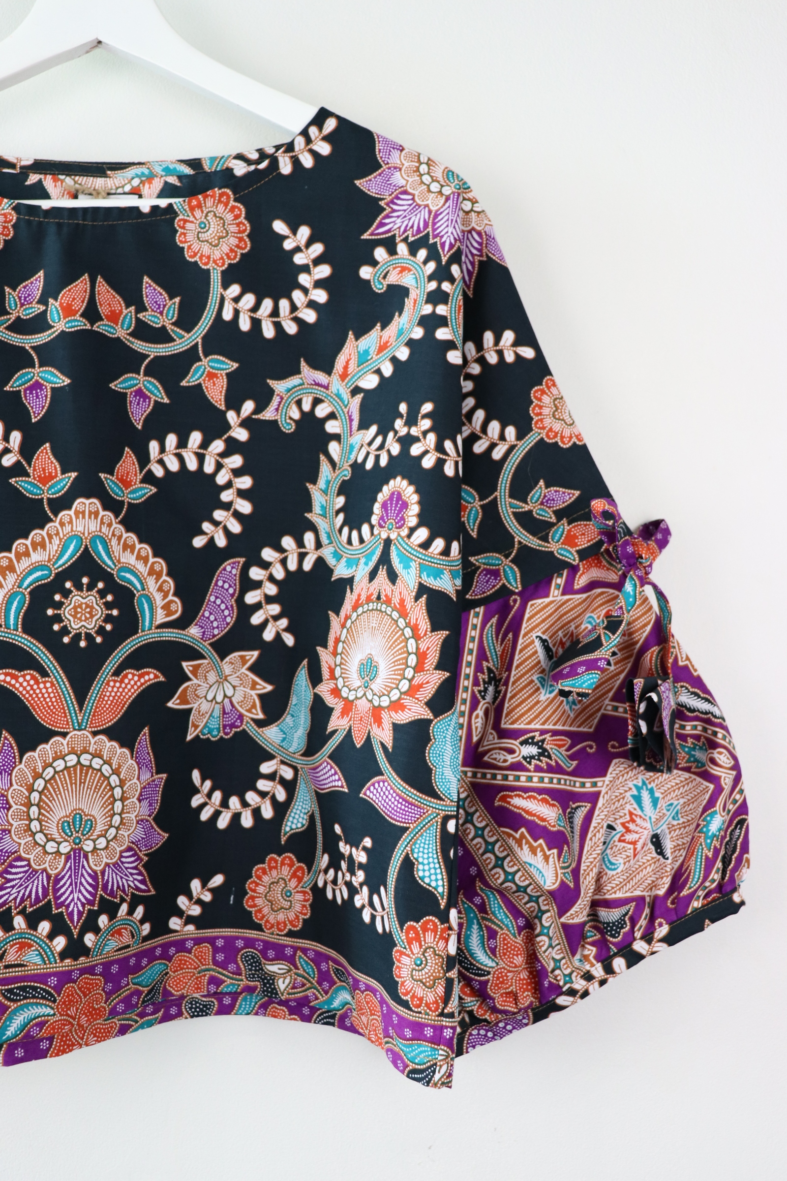Klassik Batik Top - Yvette Nur