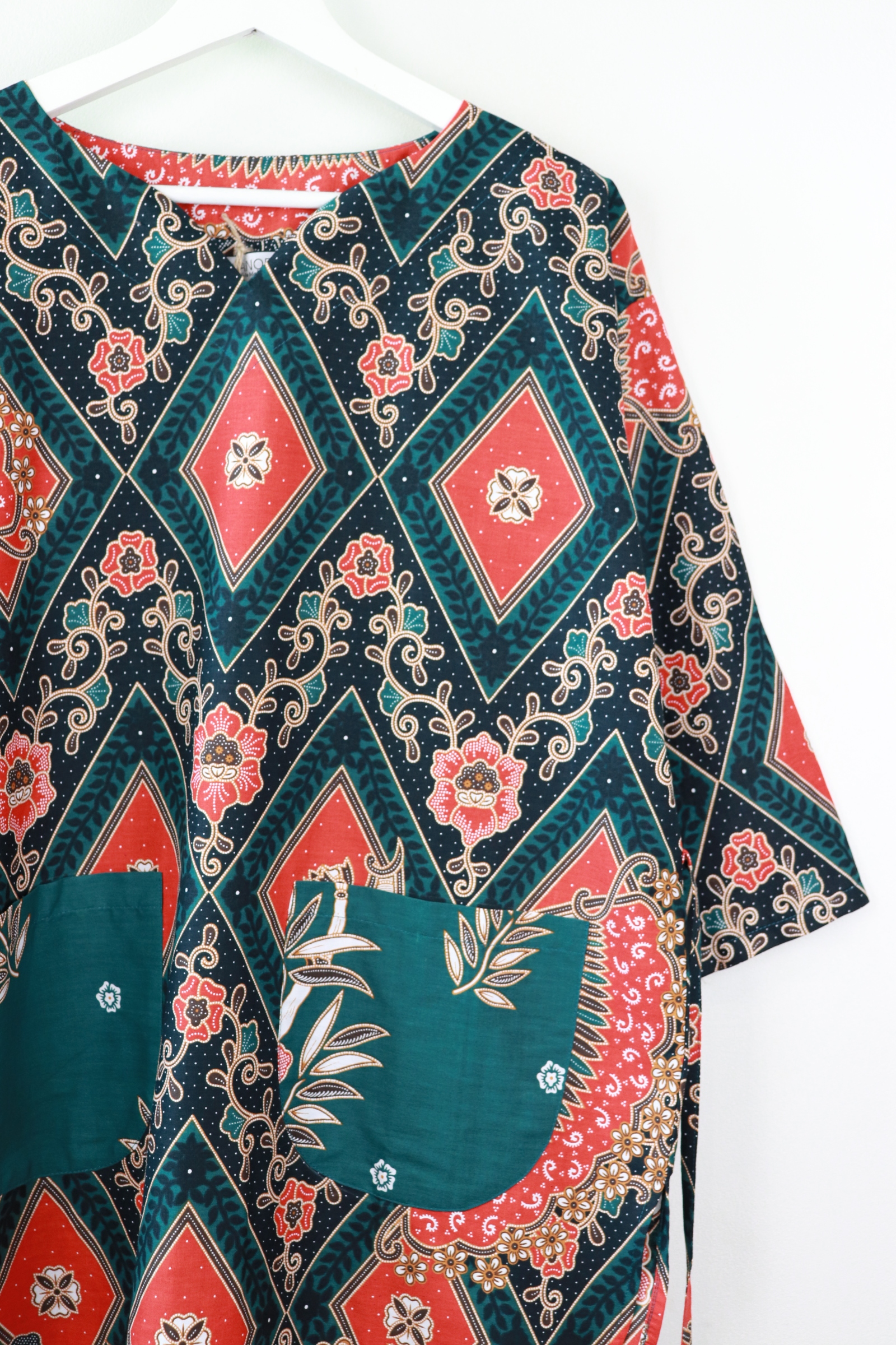 Raya Batik Top - Onde Onde (Long)