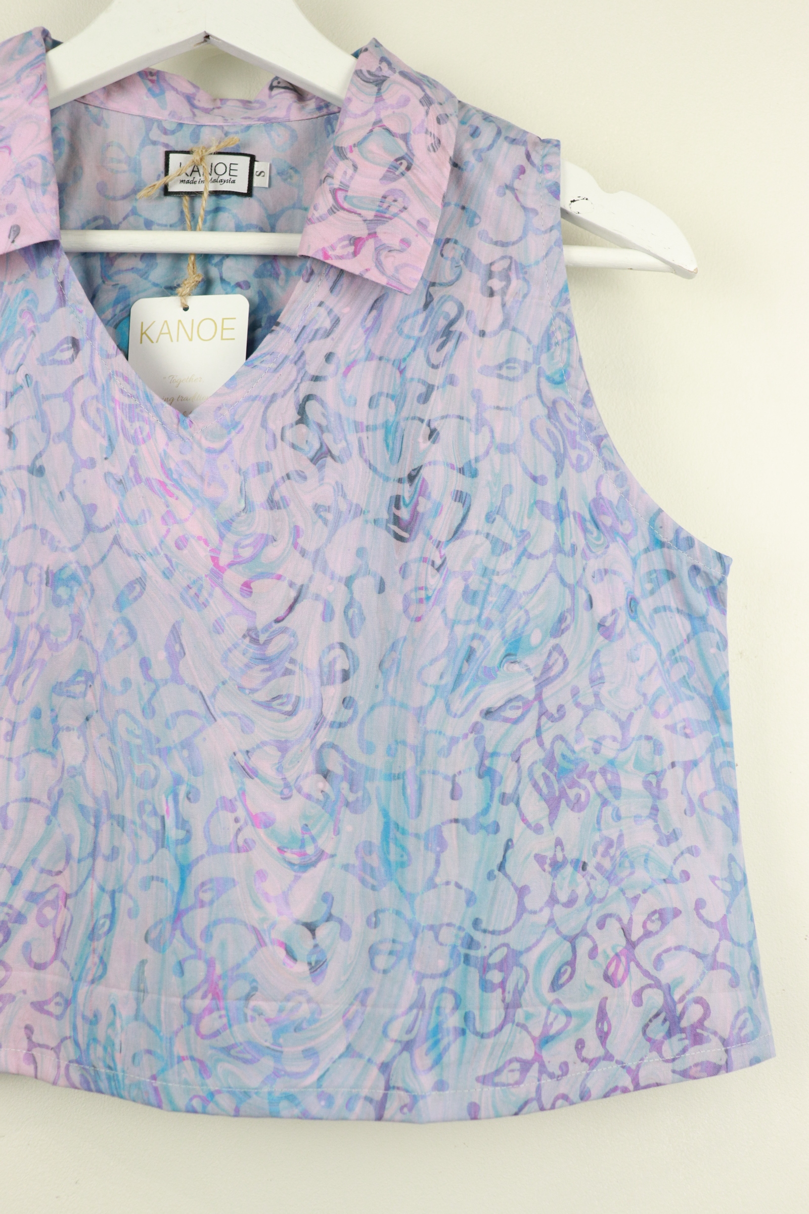 Collared V-neck Batik Top - Dahlia [Handmade Batik]