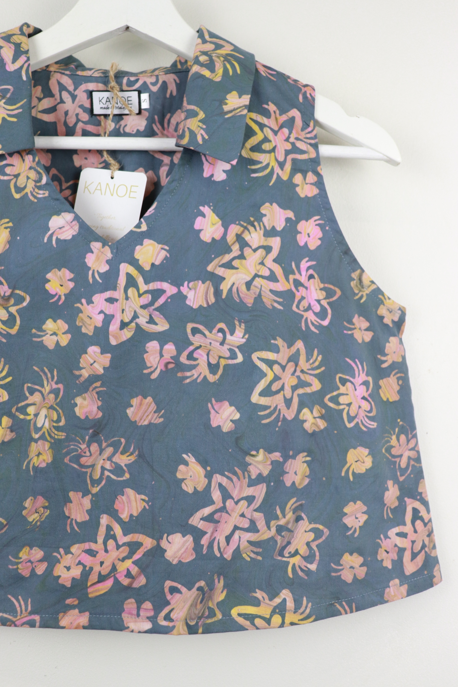 Collared V-neck Batik Top - Quinn [Handmade Batik]