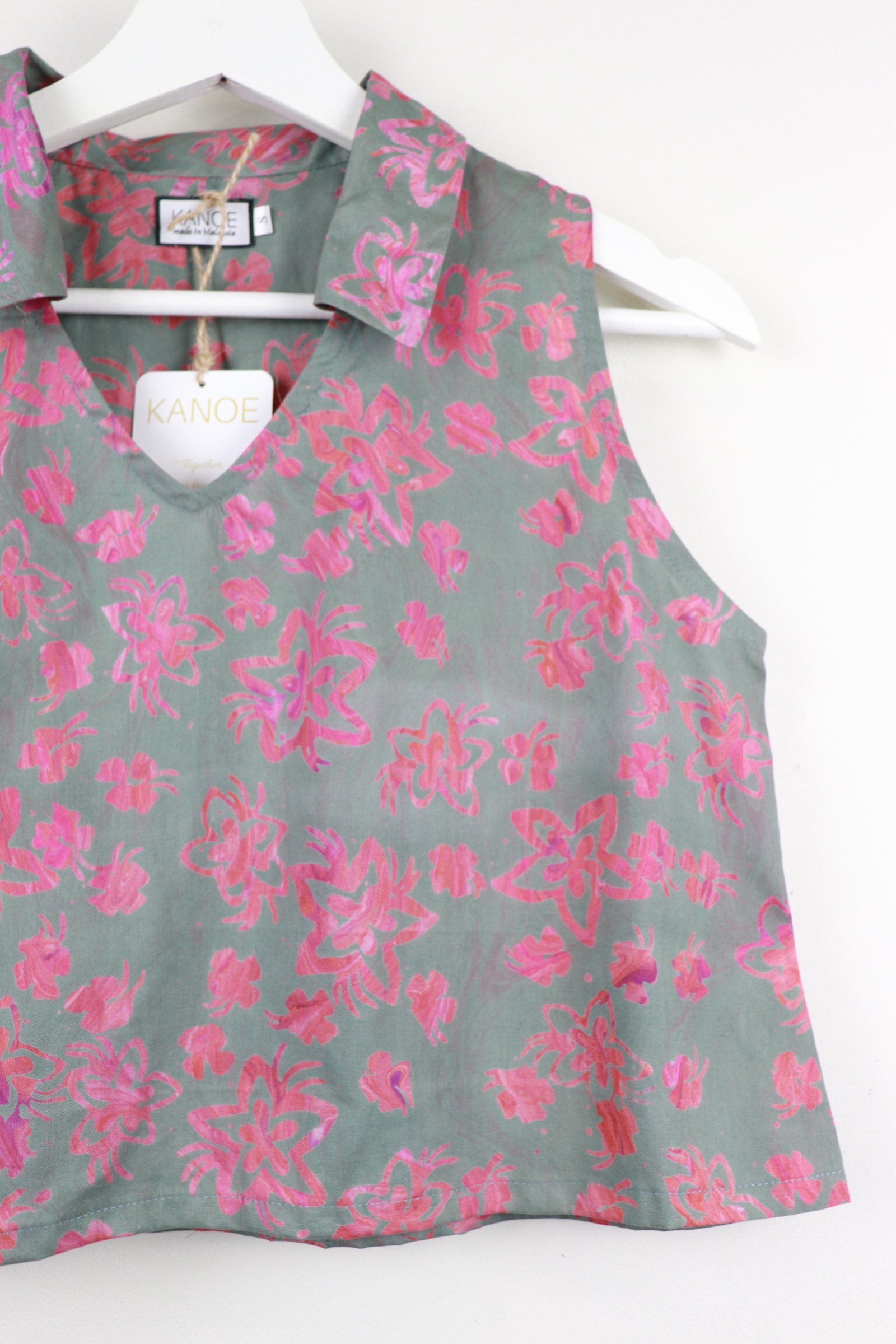 Collared V-neck Batik Top - Rowan [Handmade Batik]