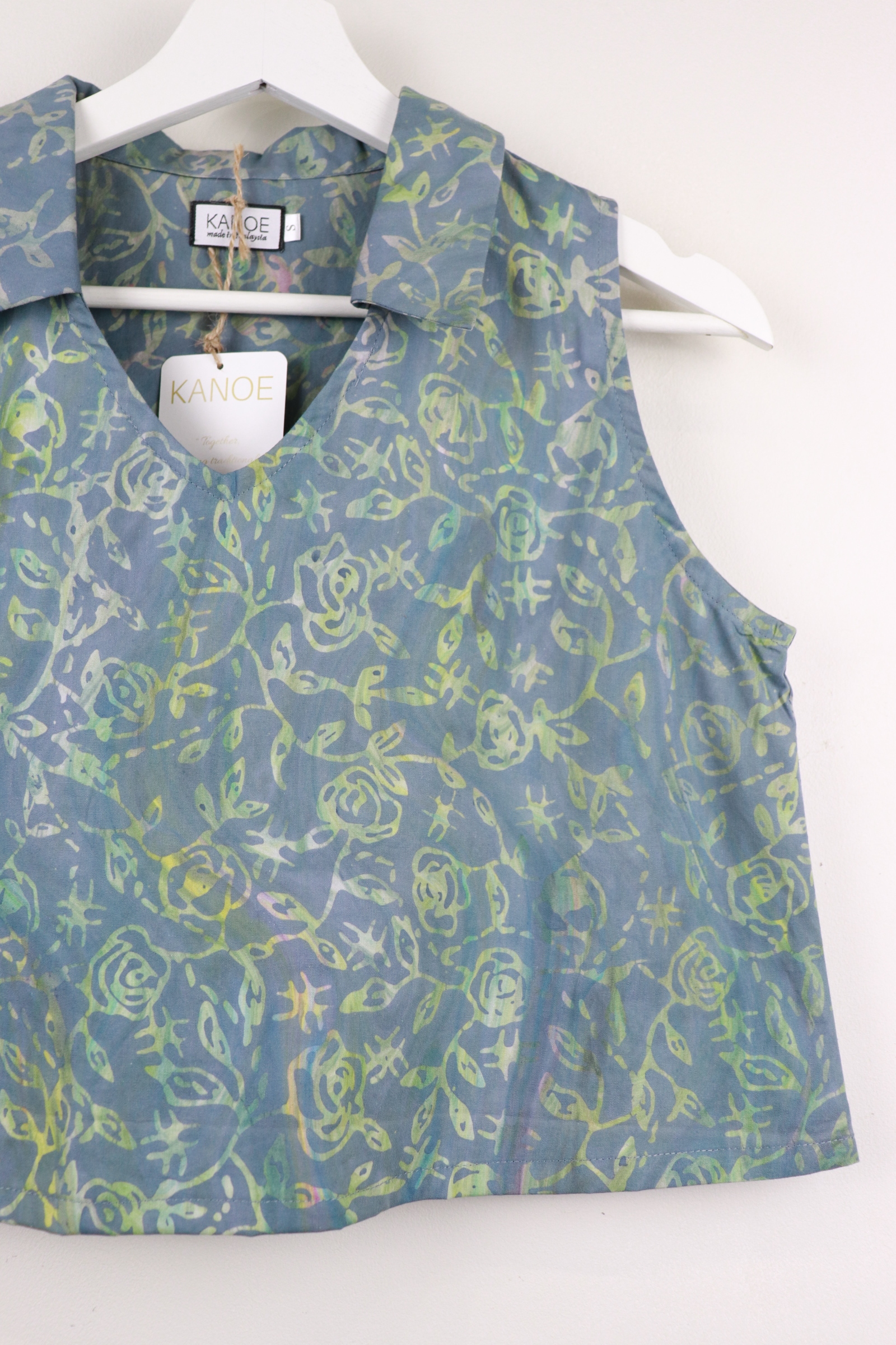 Collared V-neck Batik Top - Prairie [Handmade Batik]