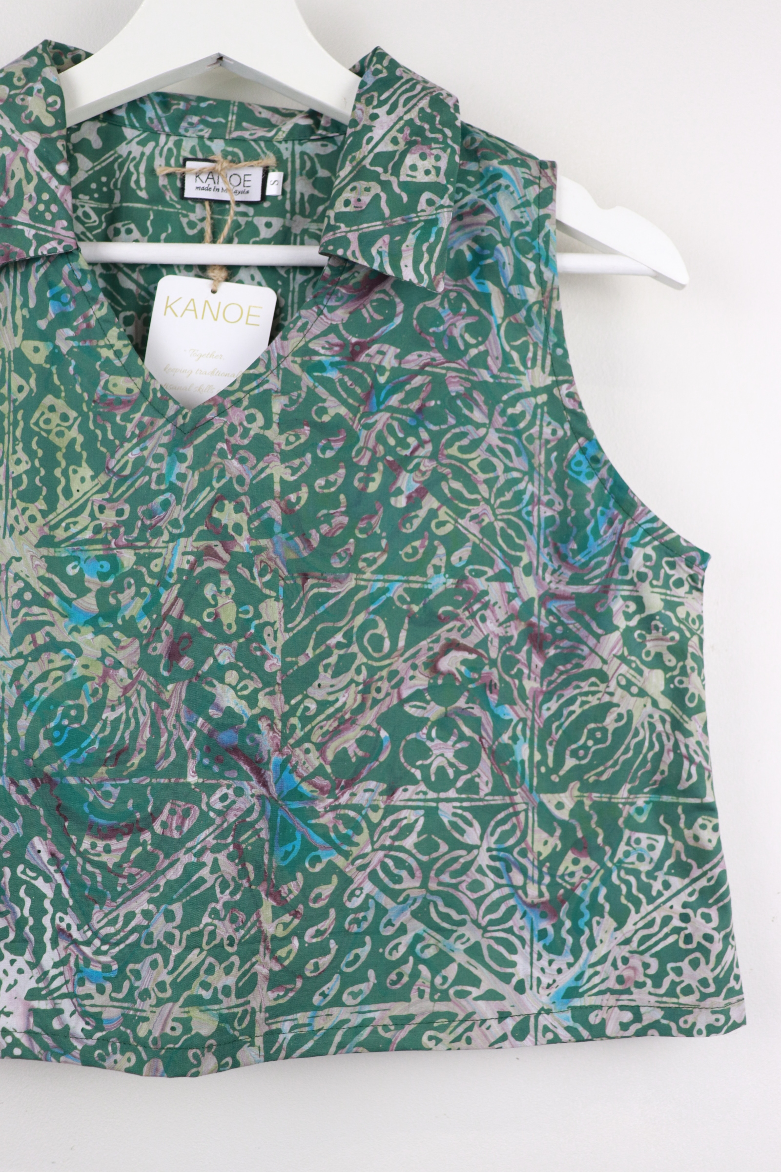Collared V-neck Batik Top - Sierra [Handmade Batik]