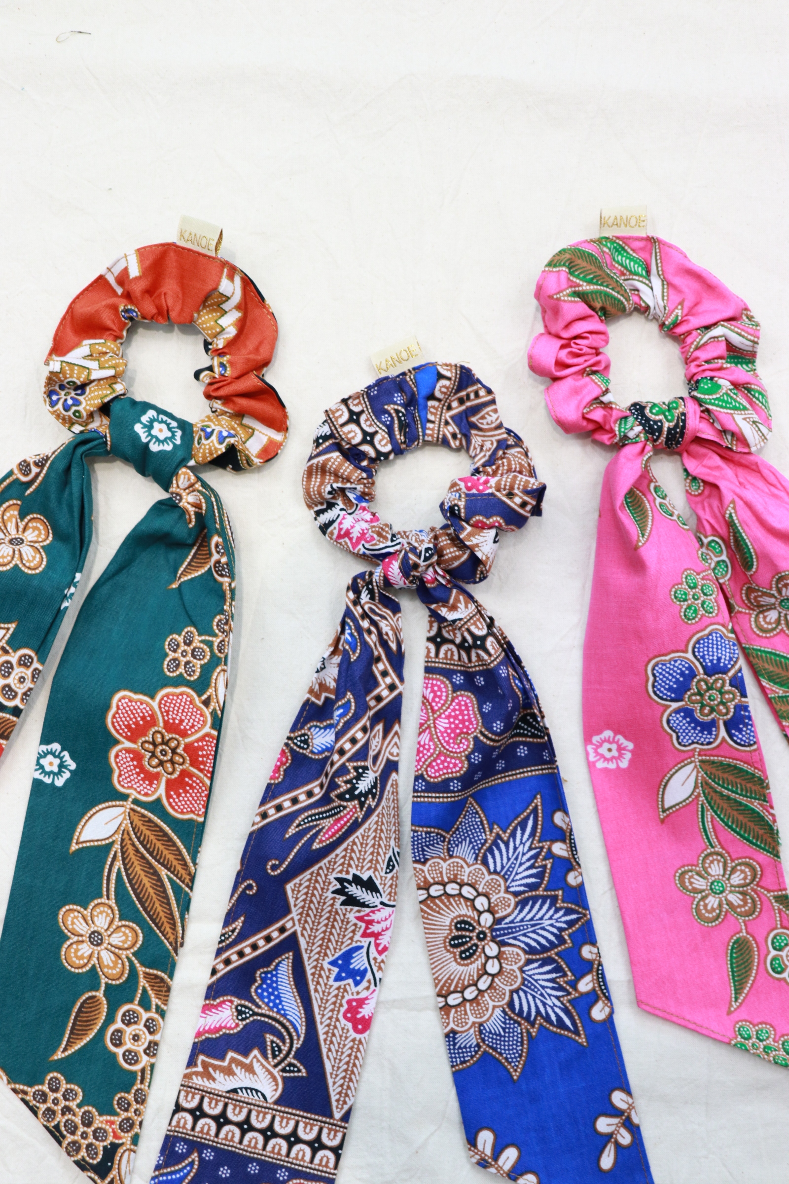 Batik Scrunchie w/ Ribbon [Set of 3] - Erin