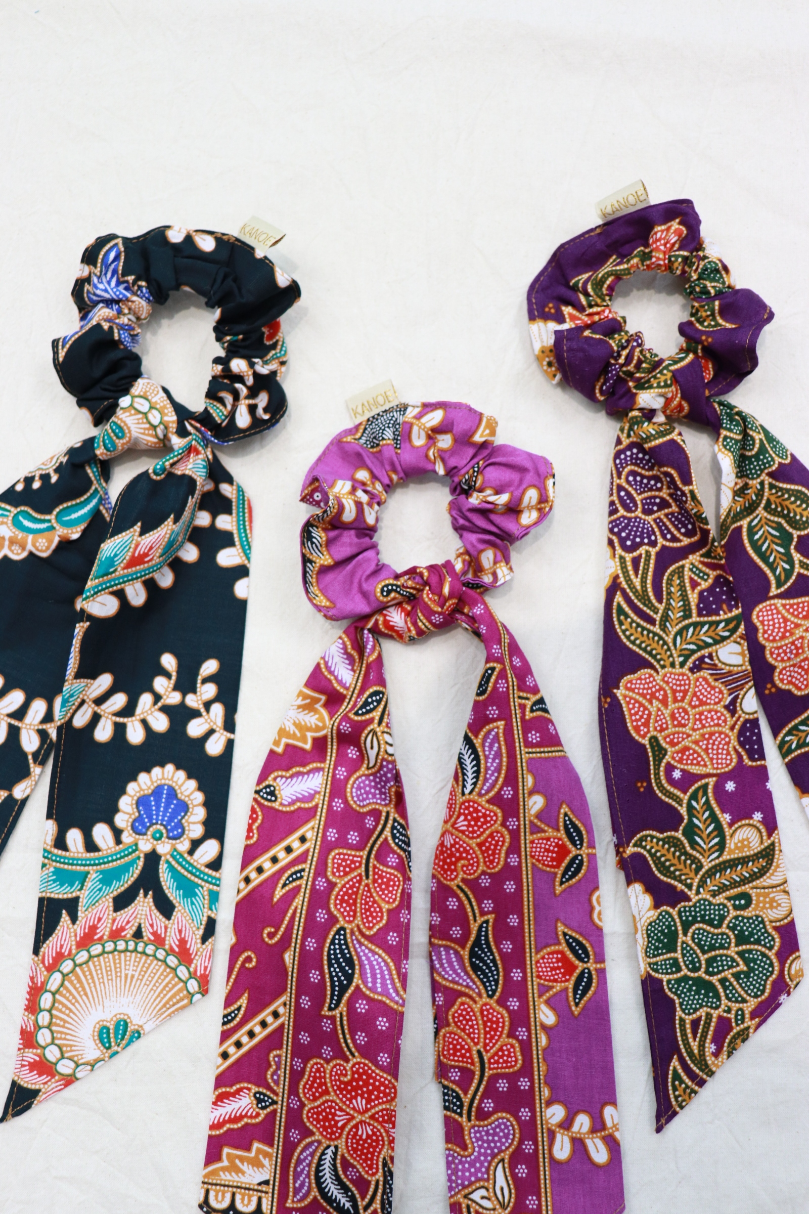 Batik Scrunchie w/ Ribbon [Set of 3] - Shay