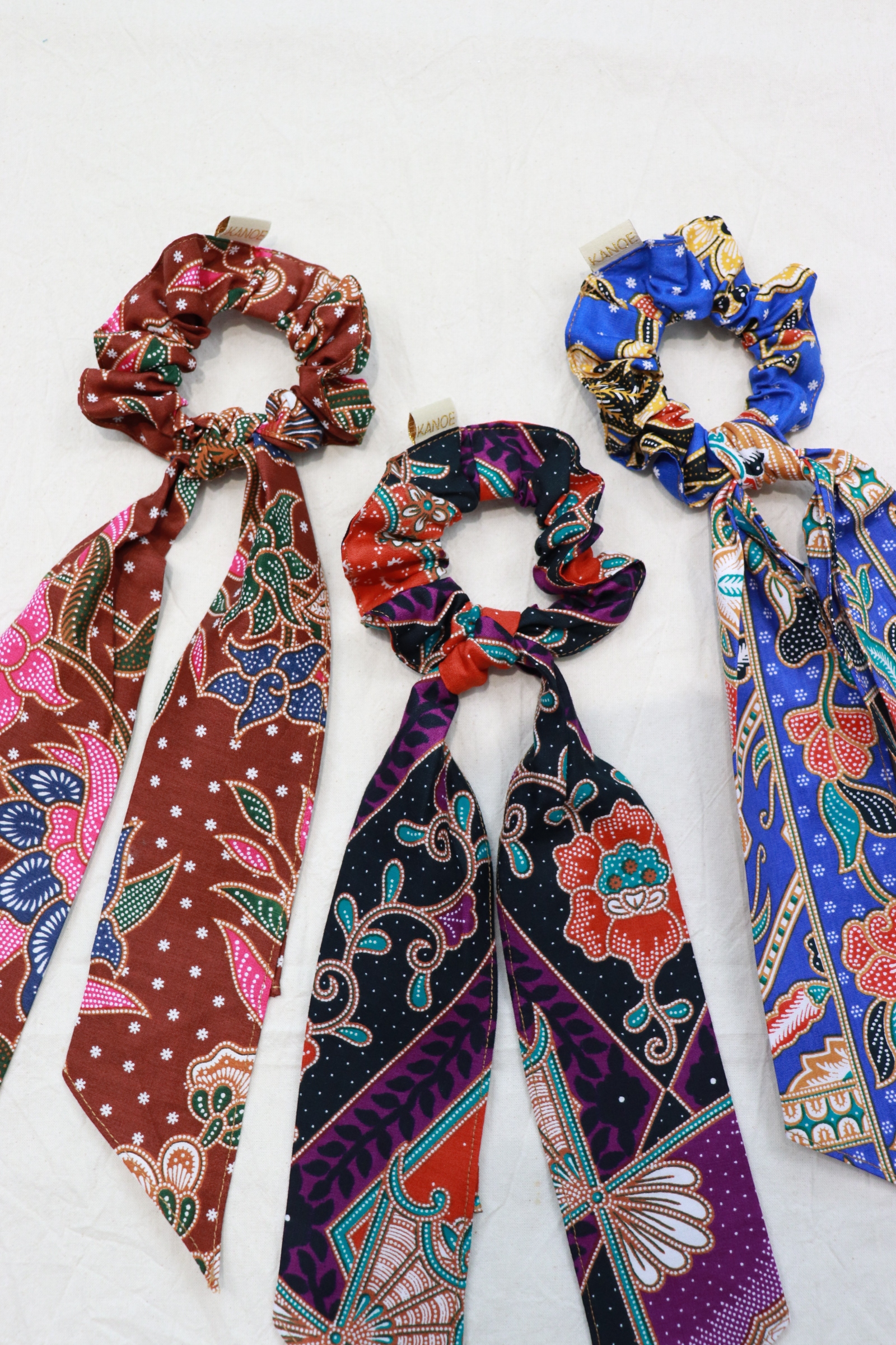 Batik Scrunchie w/ Ribbon [Set of 3] - Paola