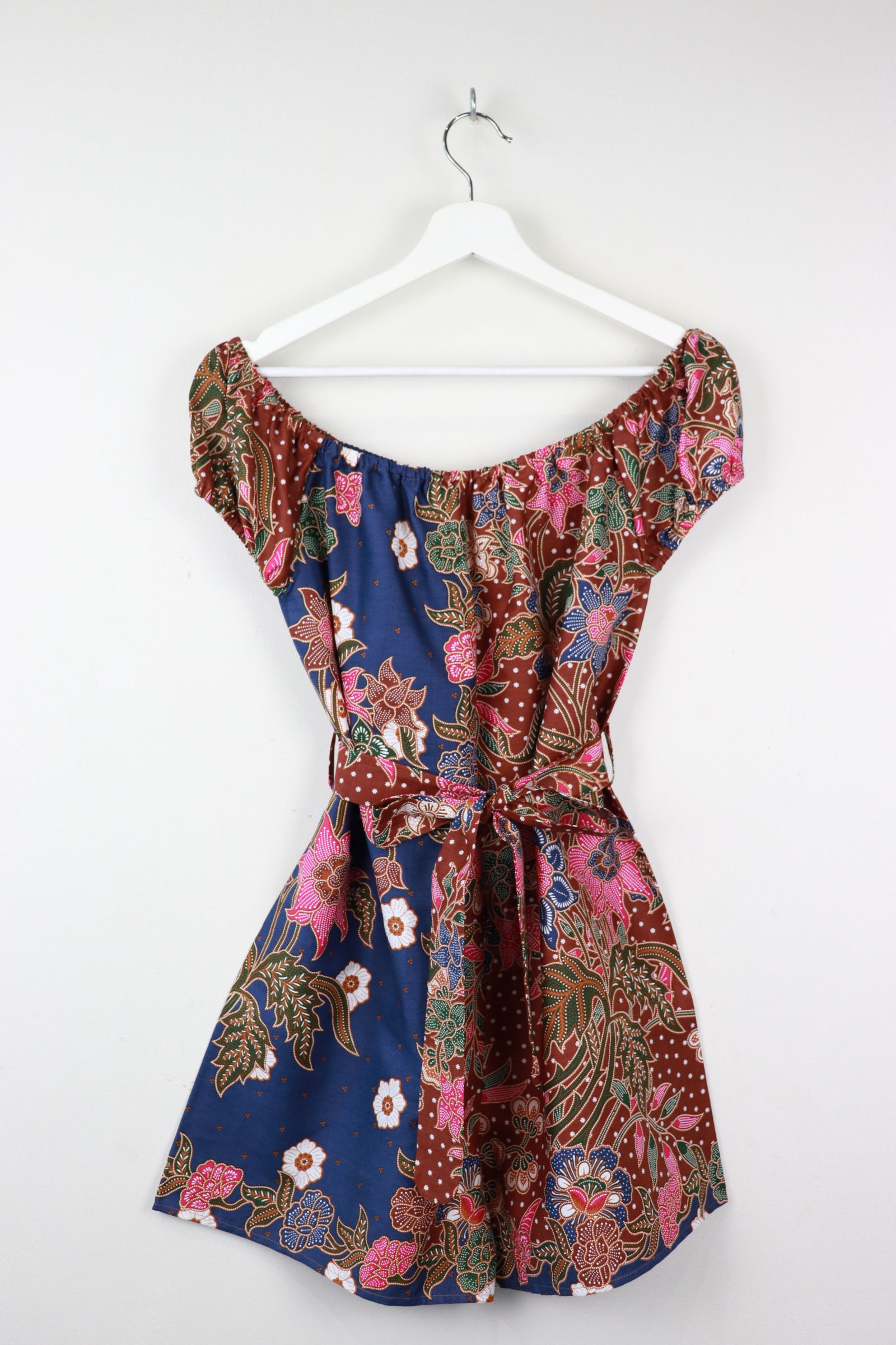 AveryDae Batik Playsuit (S-M) - Rosa Rania