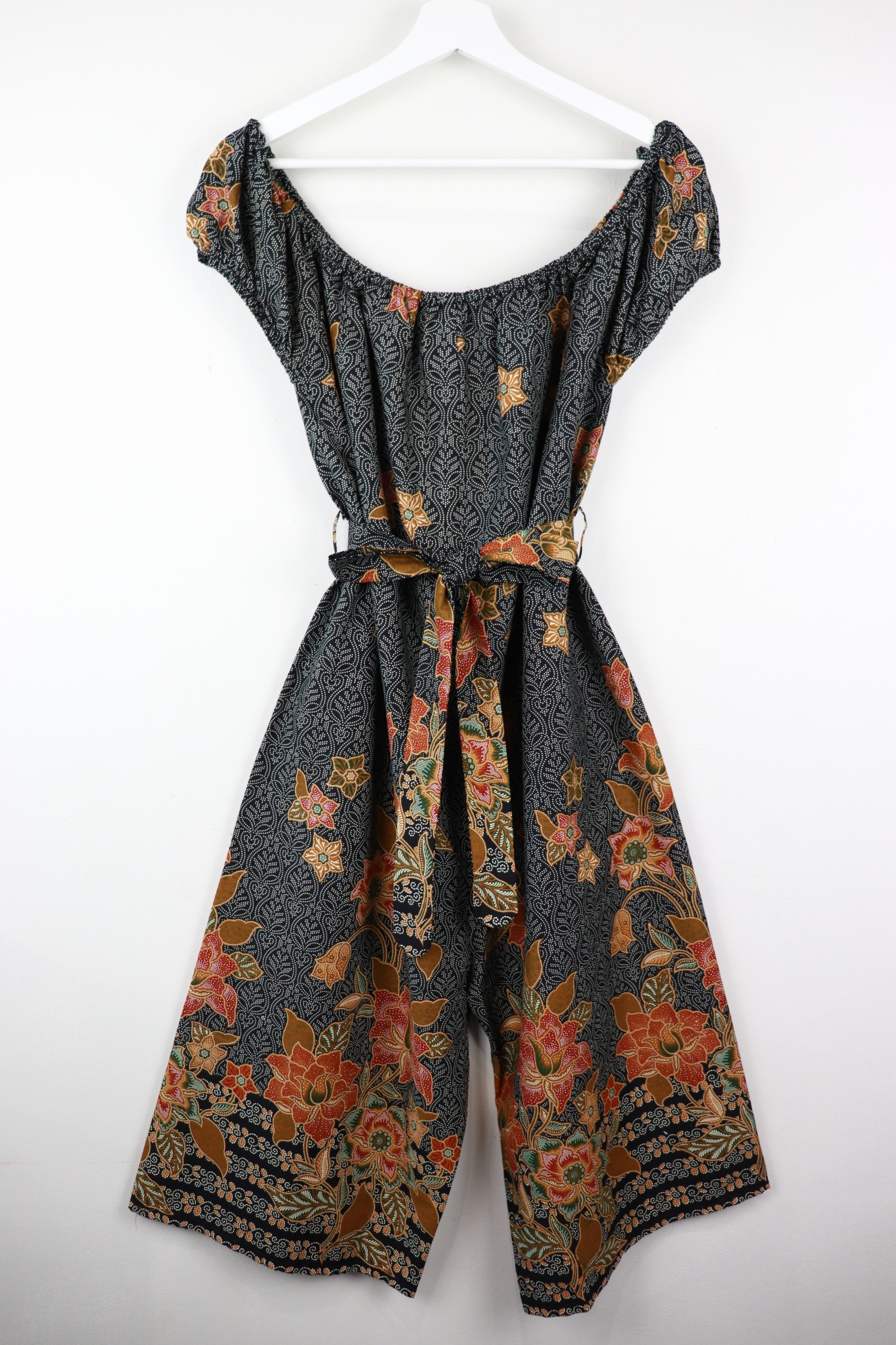 AveryDae Batik Jumpsuit (L-XL) - Viola Han