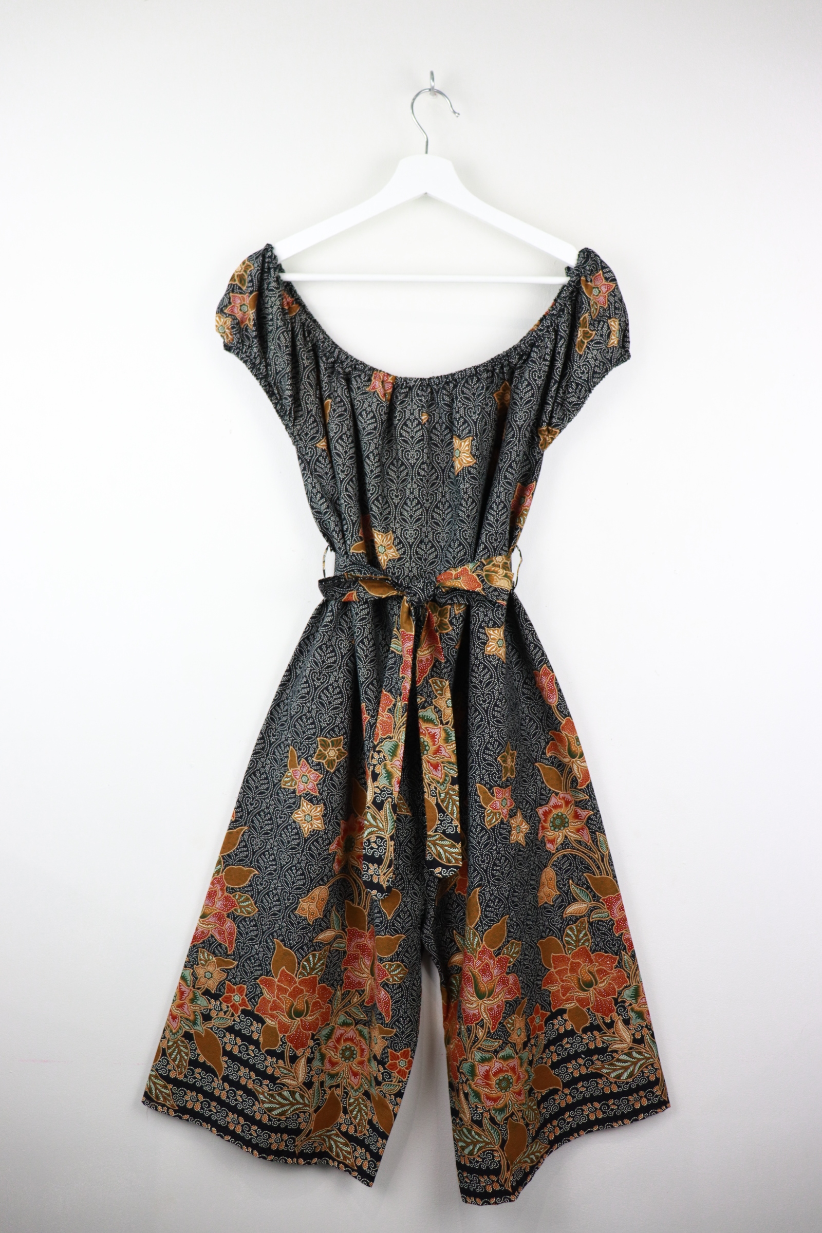 AveryDae Batik Jumpsuit (L-XL) - Viola Han