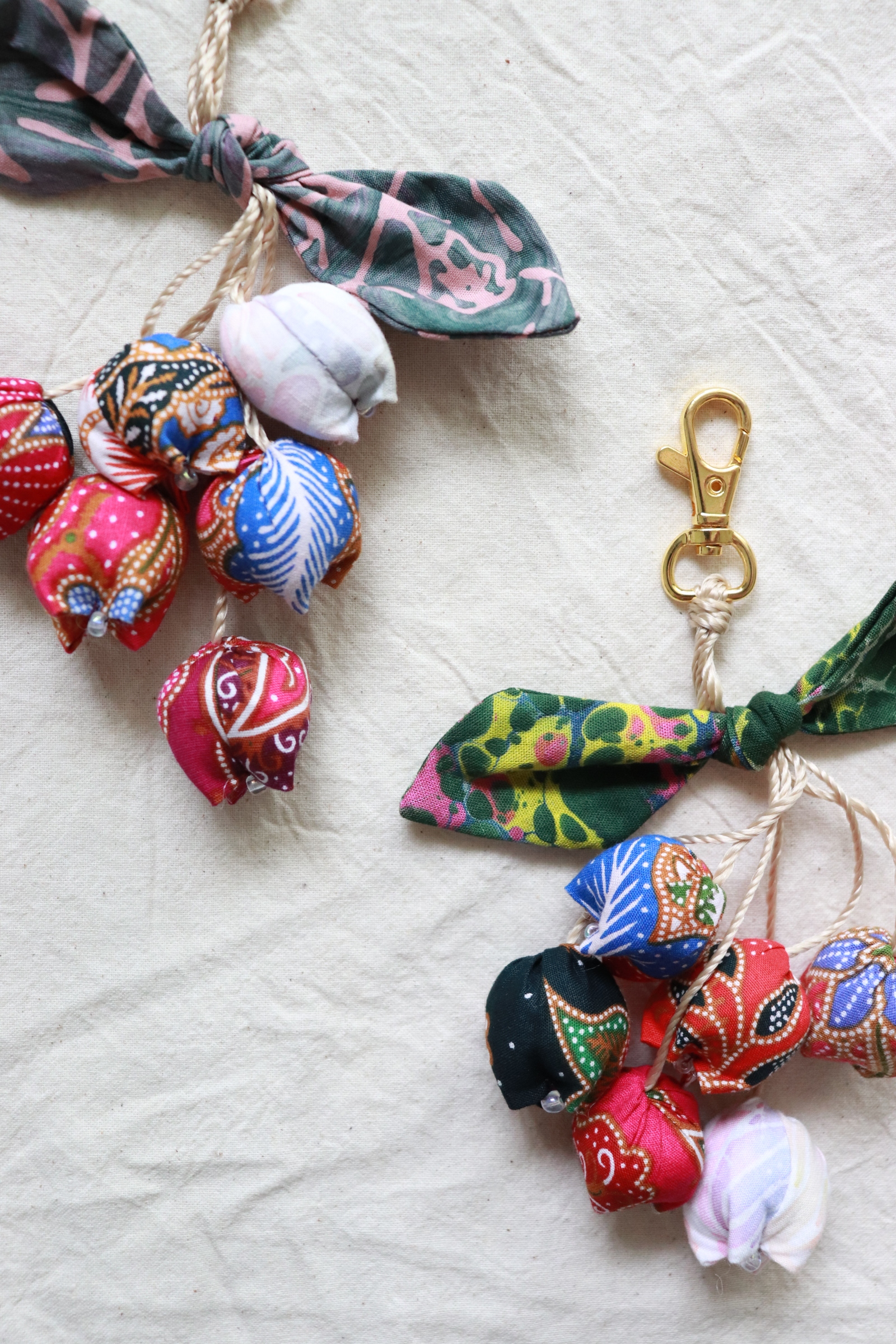 Bougainvillea Batik Keychain [Set of 2] - Anisa