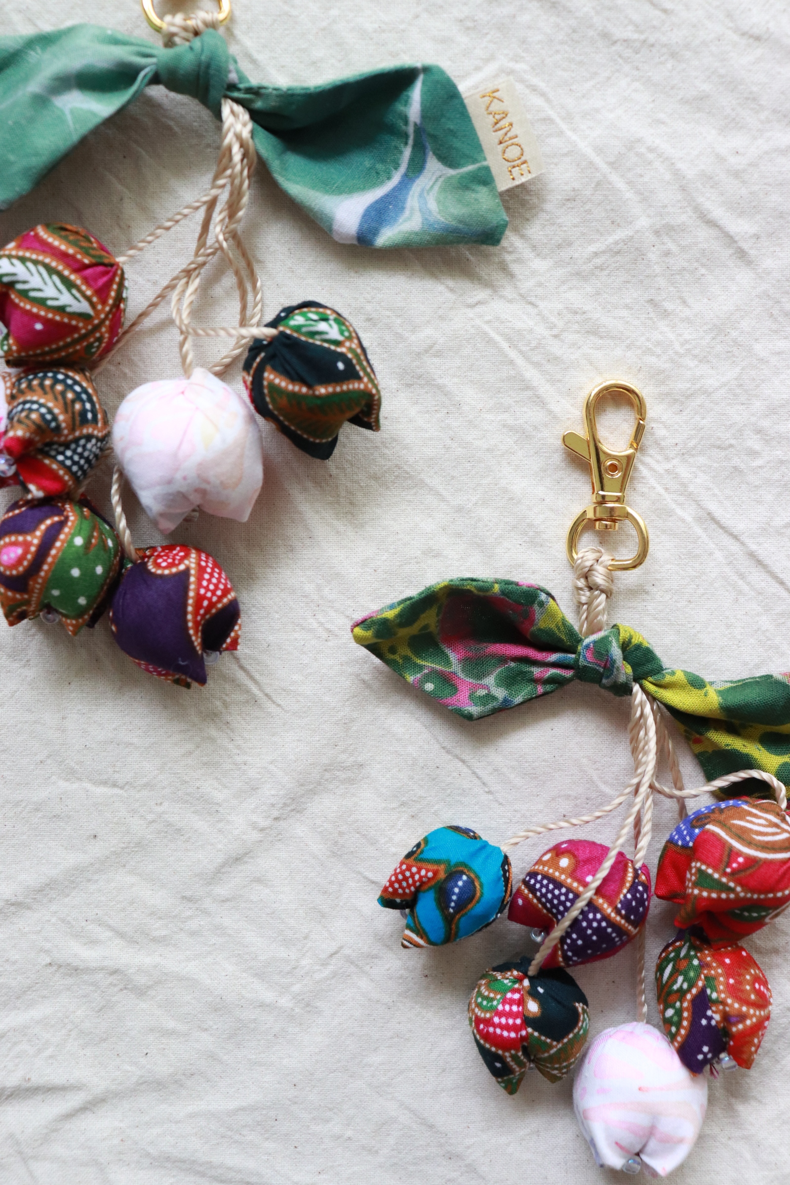 Bougainvillea Batik Keychain [Set of 2] - Hayati