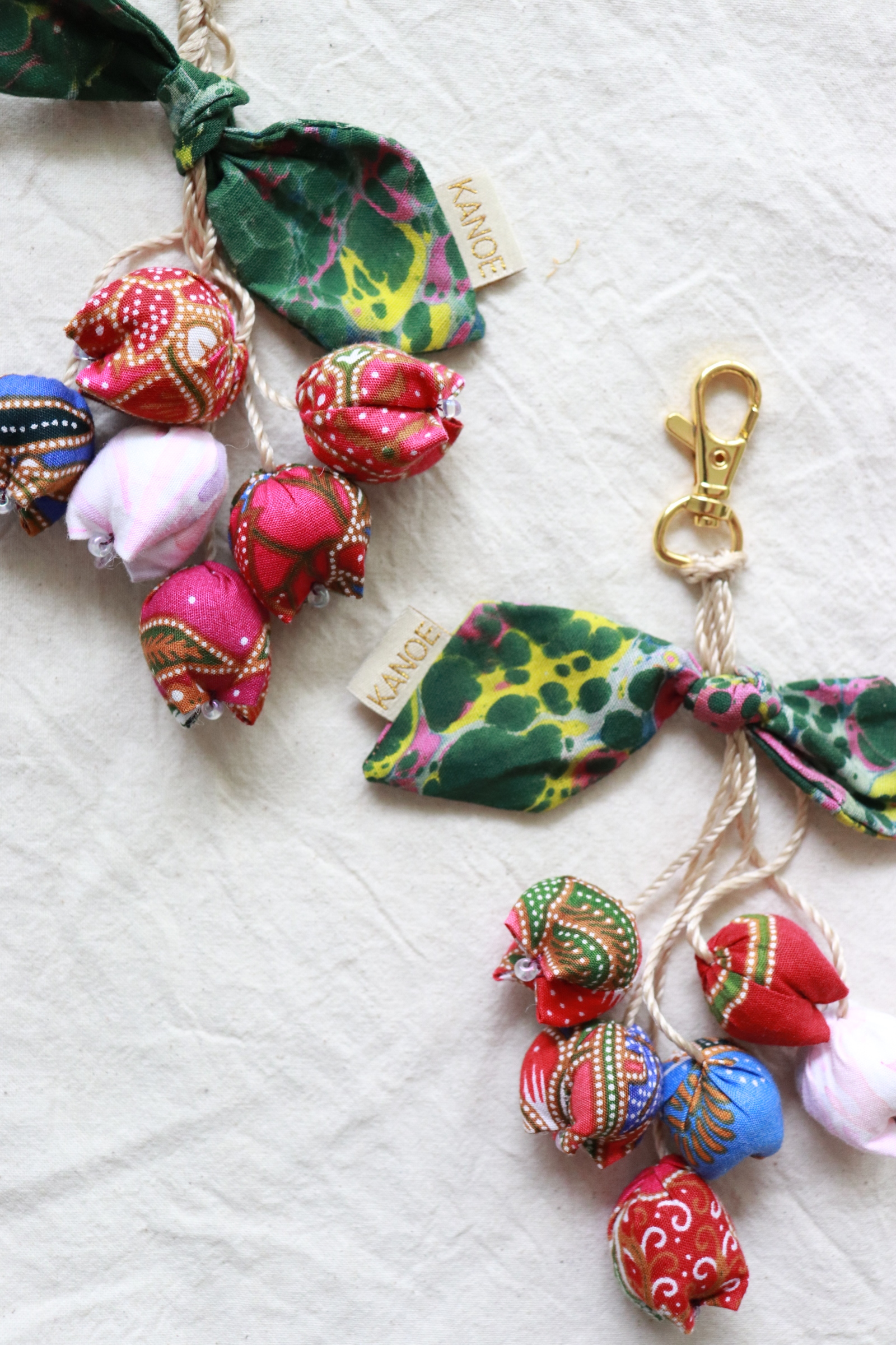 Bougainvillea Batik Keychain [Set of 2] - Kiena