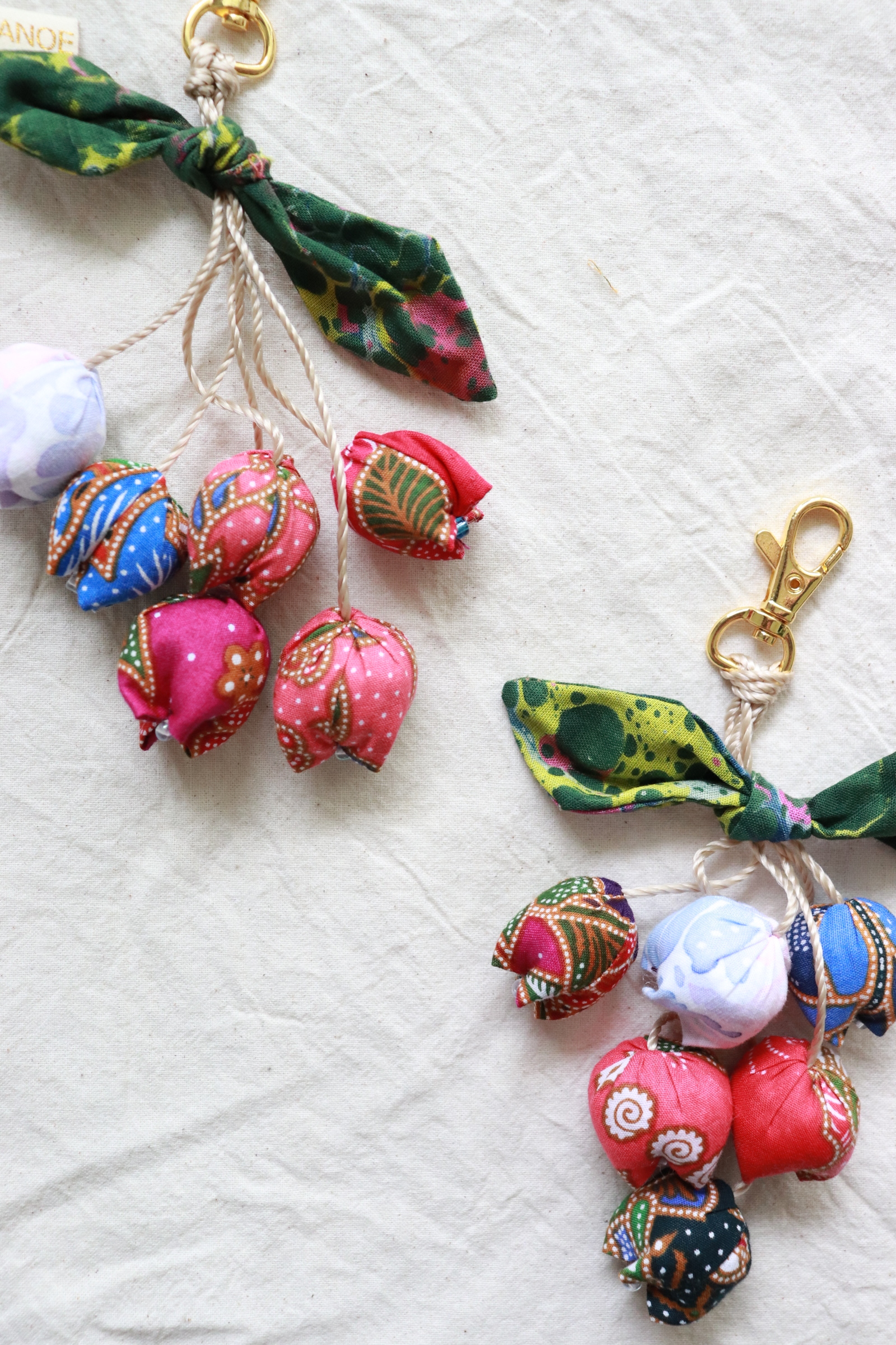 Bougainvillea Batik Keychain [Set of 2] - Safrin