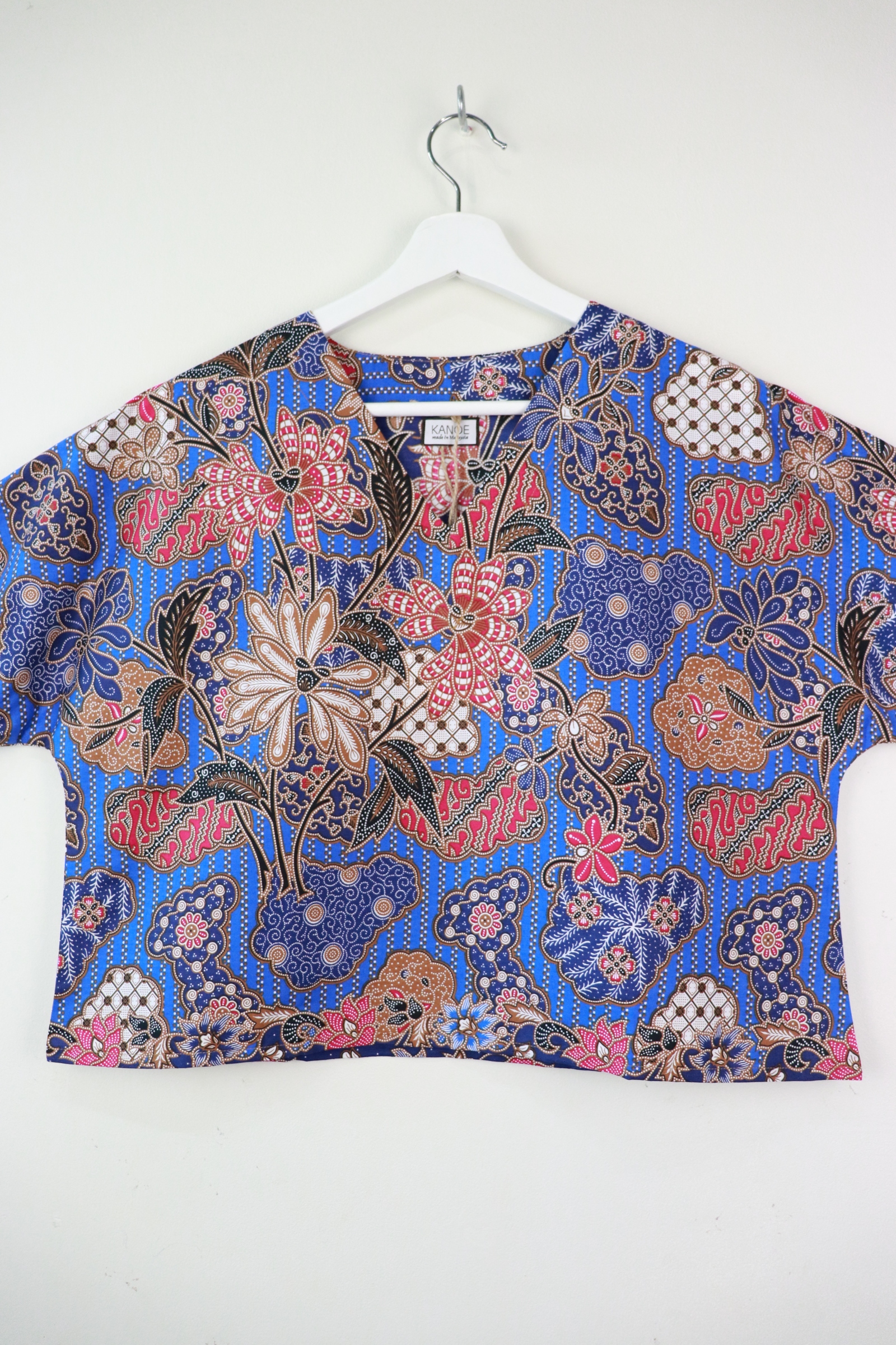 AveryDae Batik Top - Wind Rises