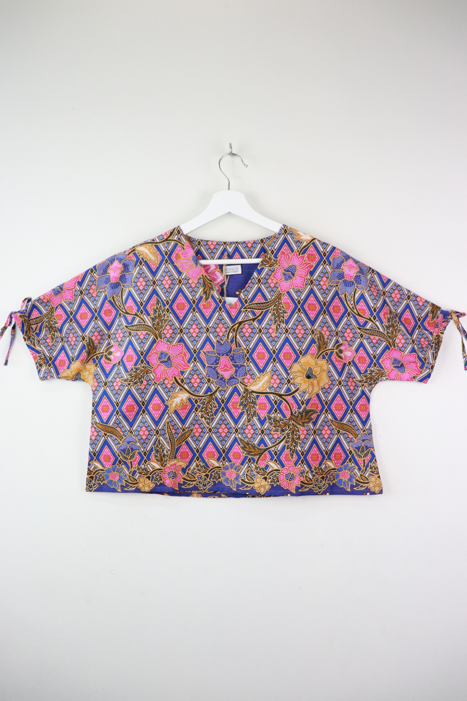 AveryDae Batik Top - Silent Voice