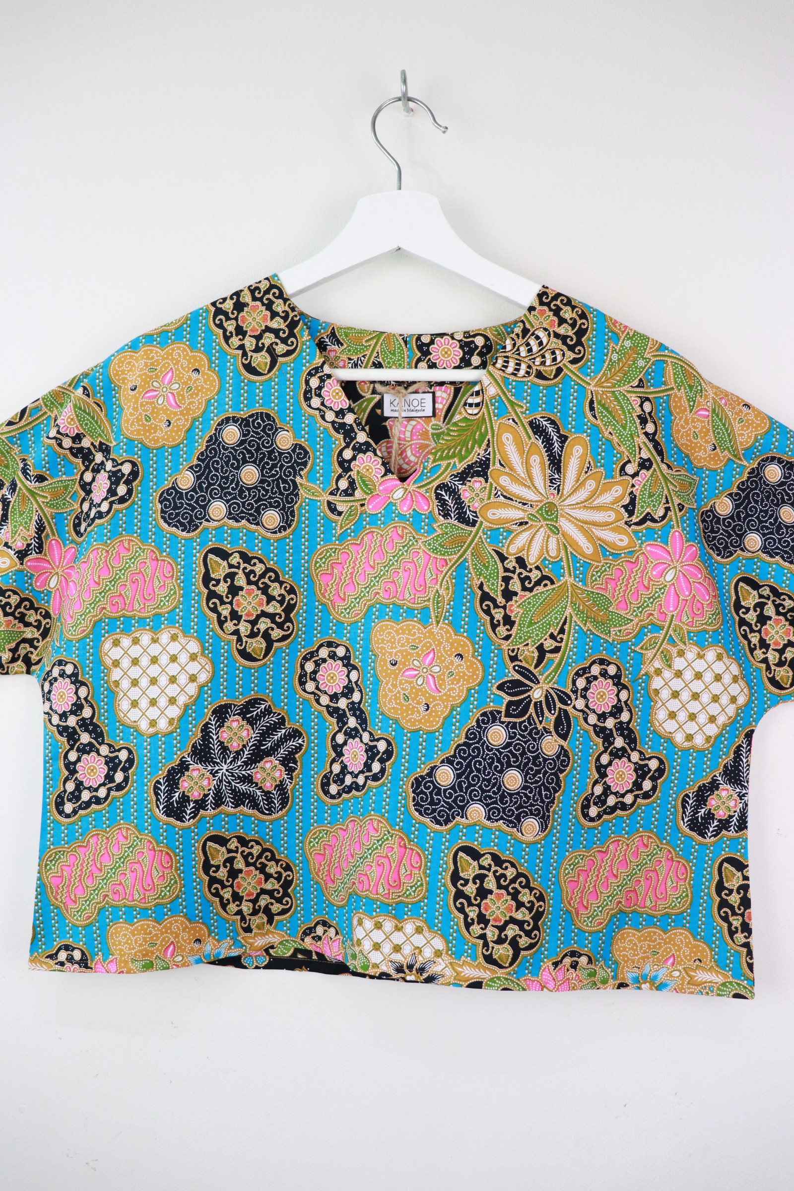 AveryDae Batik Top - Mirai