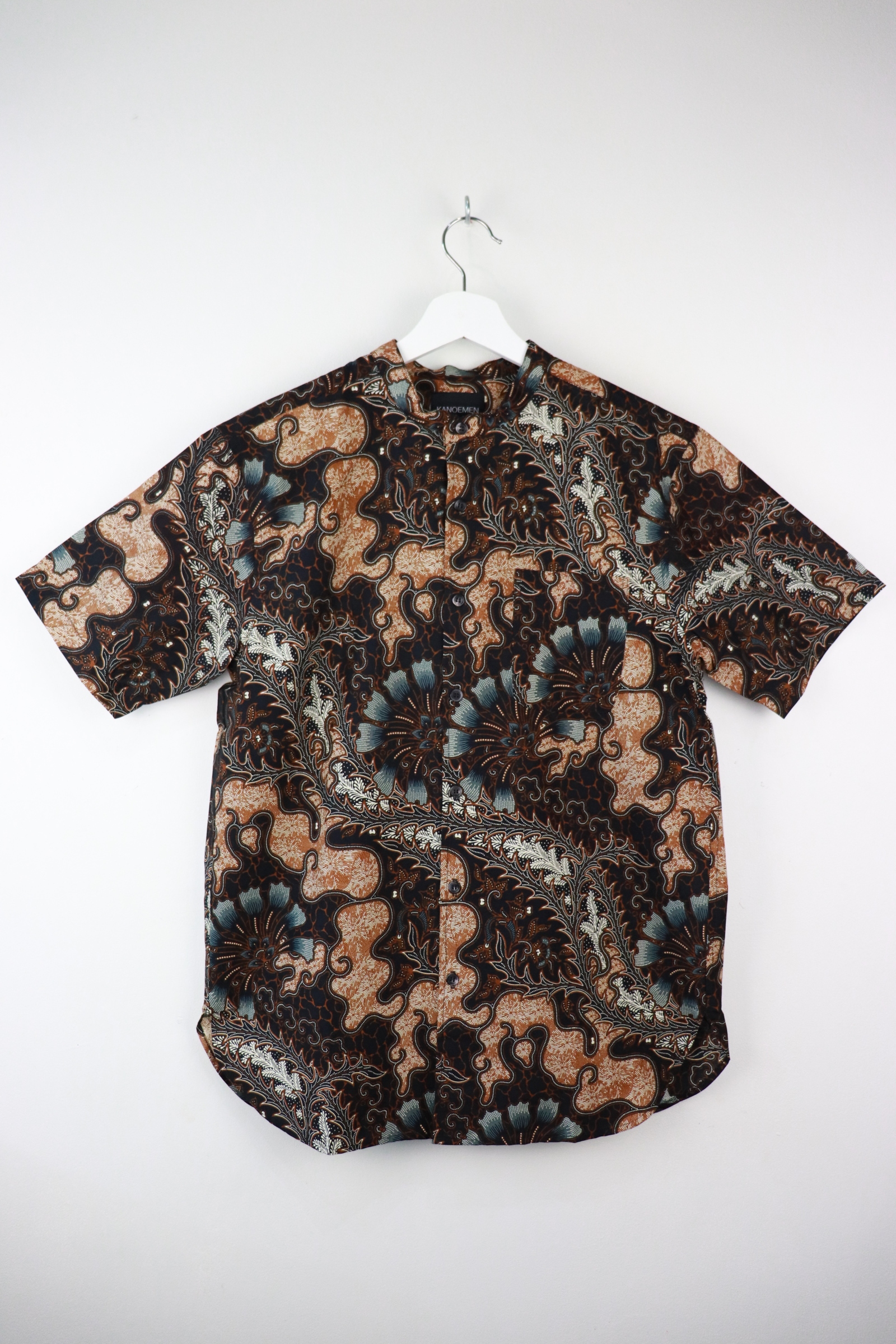 KANOEMEN Stand Collar Batik Shirt - Night (M)
